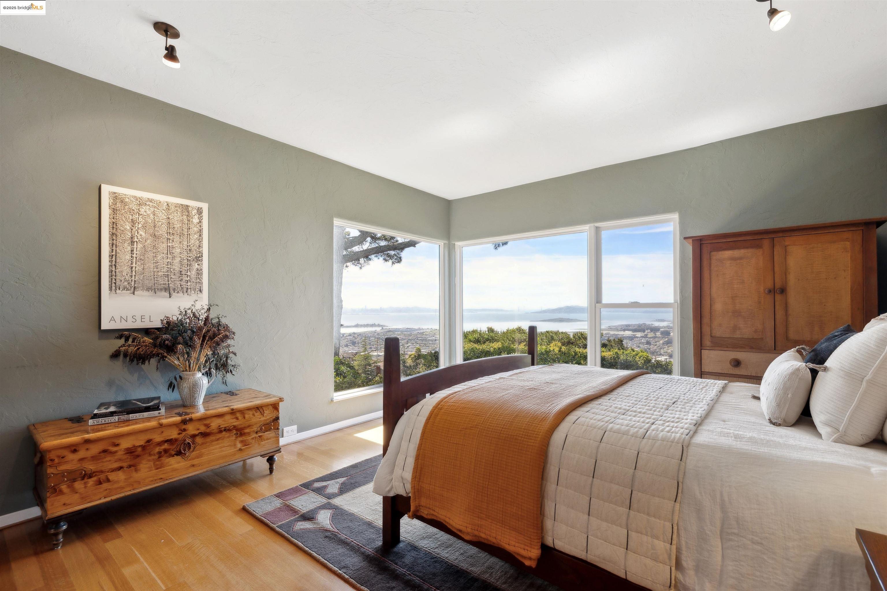 1335 Contra Costa Drive