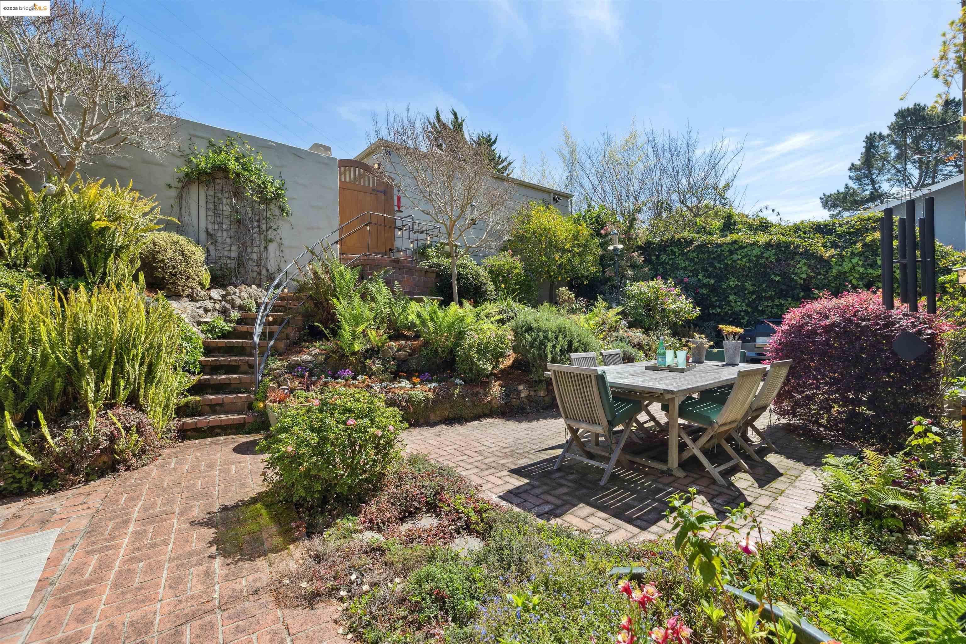 1335 Contra Costa Drive