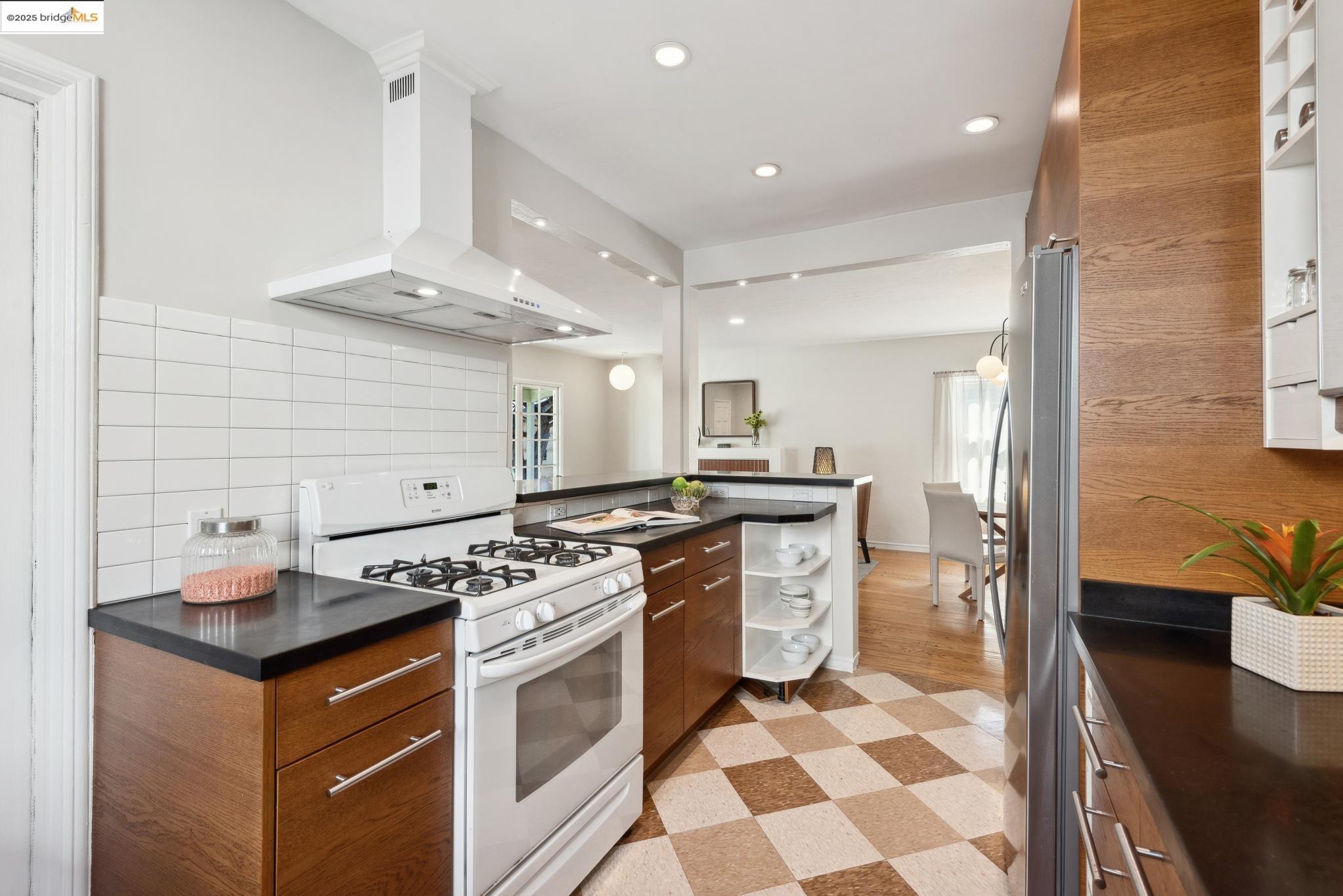 5529 Huntington Ave
