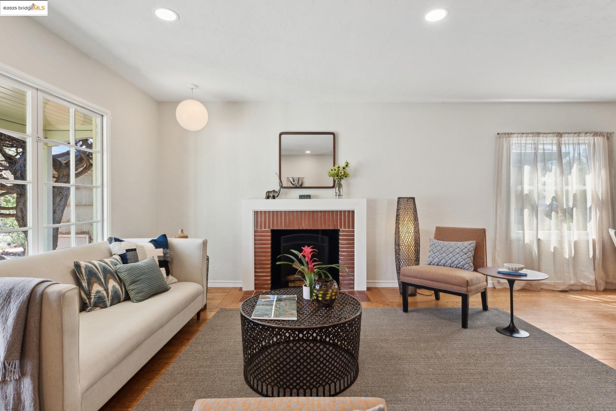 5529 Huntington Ave