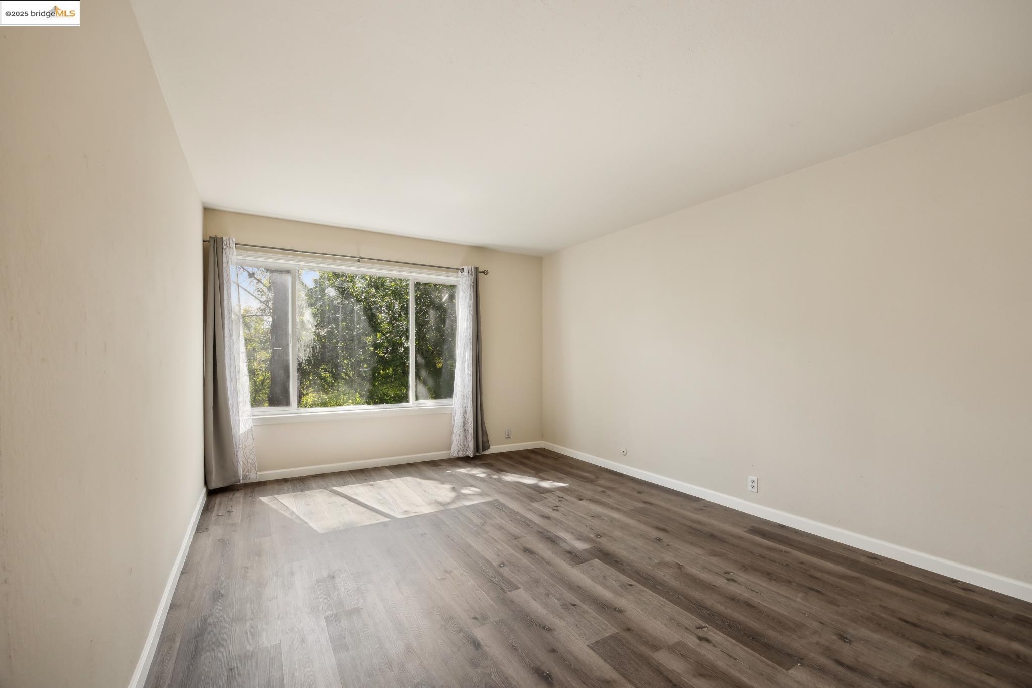 455 Crescent Street # 107