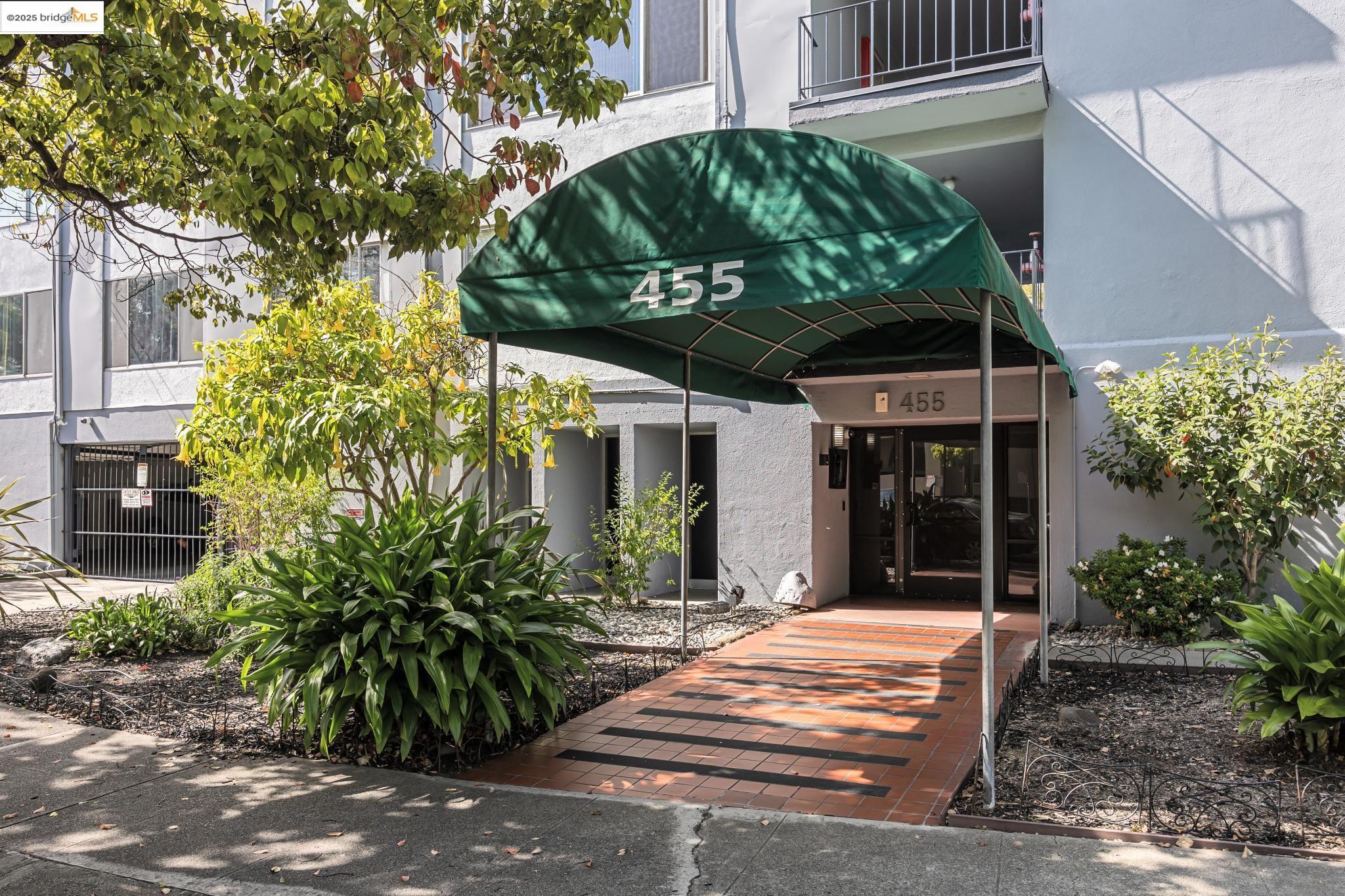 455 Crescent Street # 107