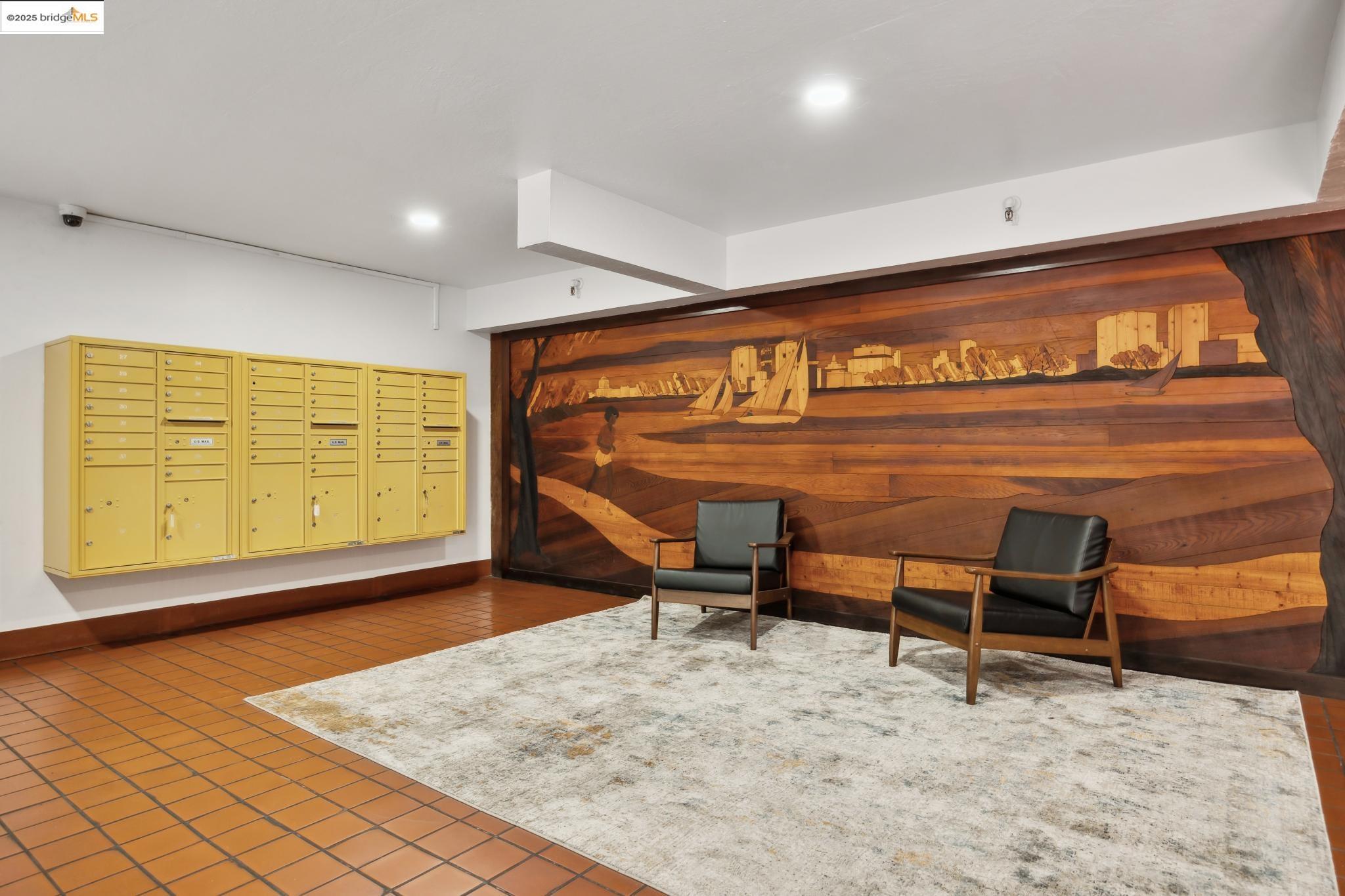 455 Crescent Street # 107