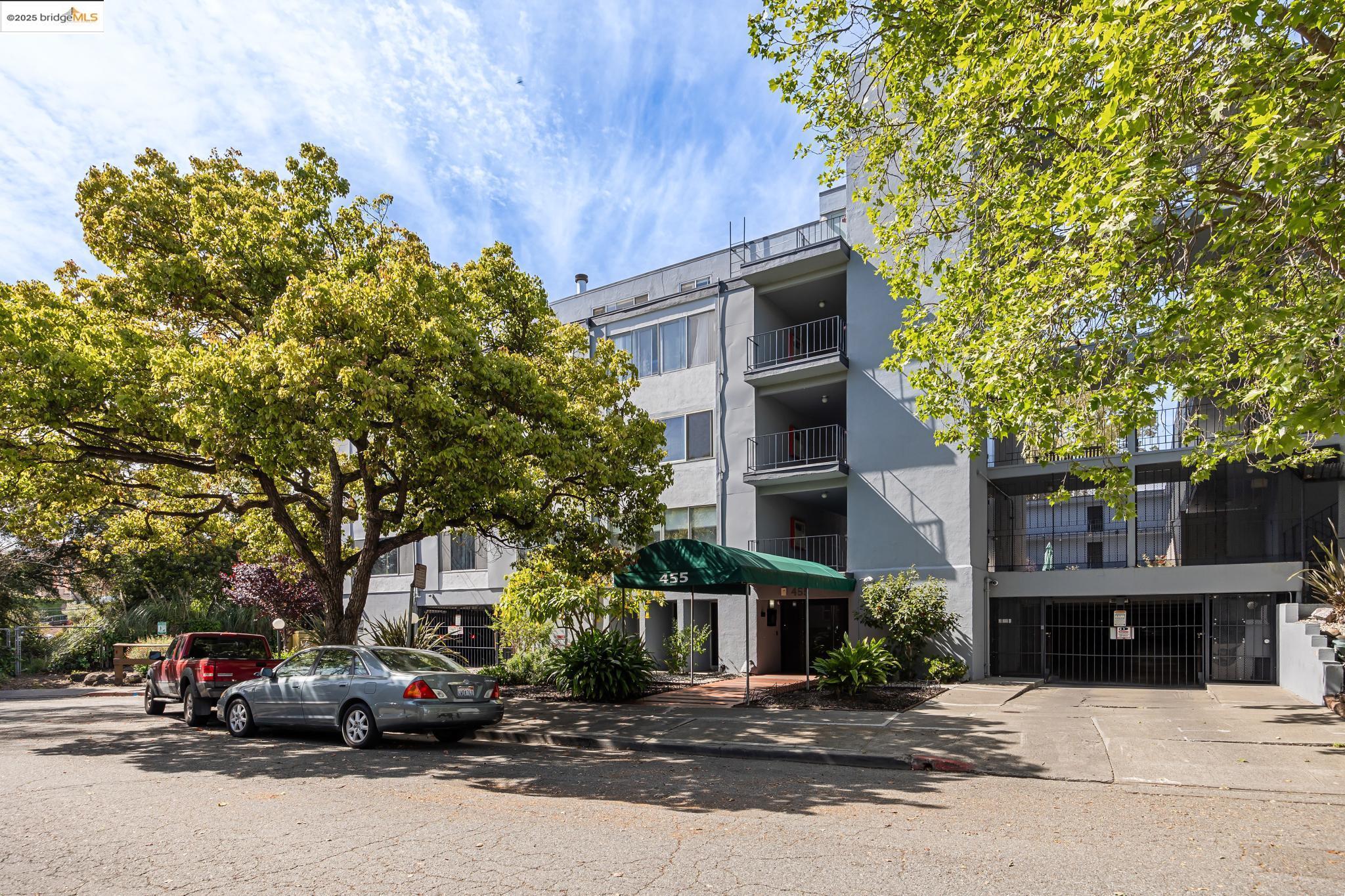 455 Crescent Street # 107