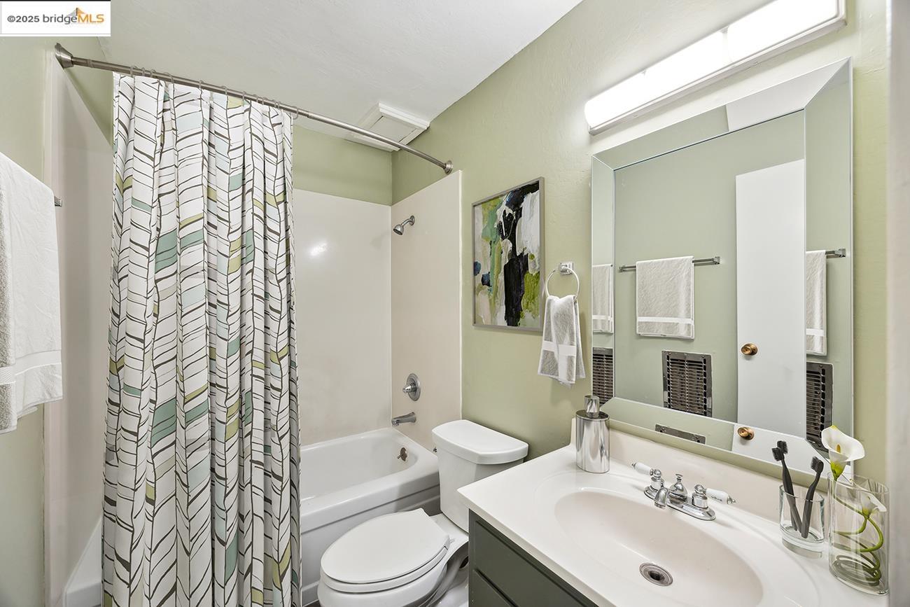 455 Crescent Street # 107