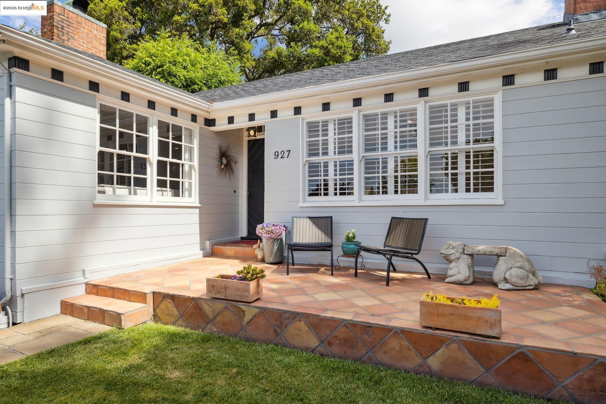 927 Santa Barbara Rd