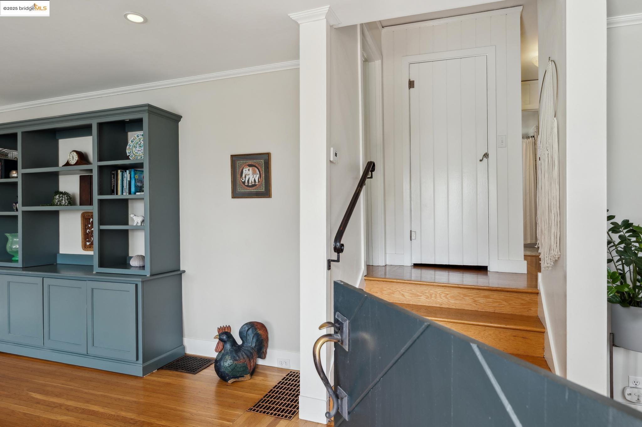 927 Santa Barbara Rd