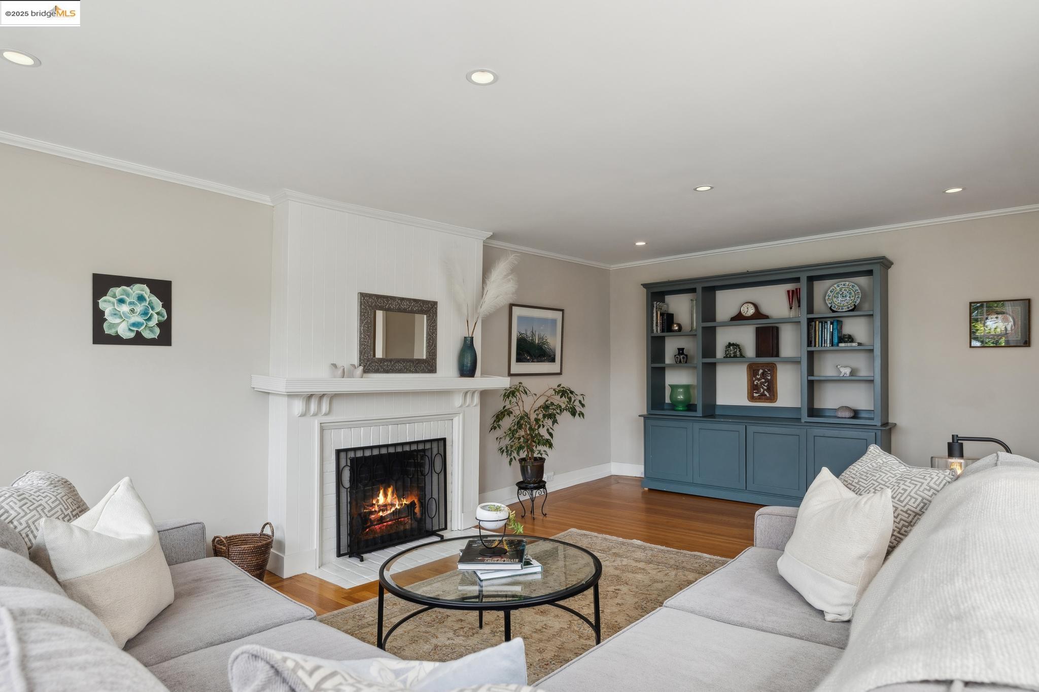 927 Santa Barbara Rd