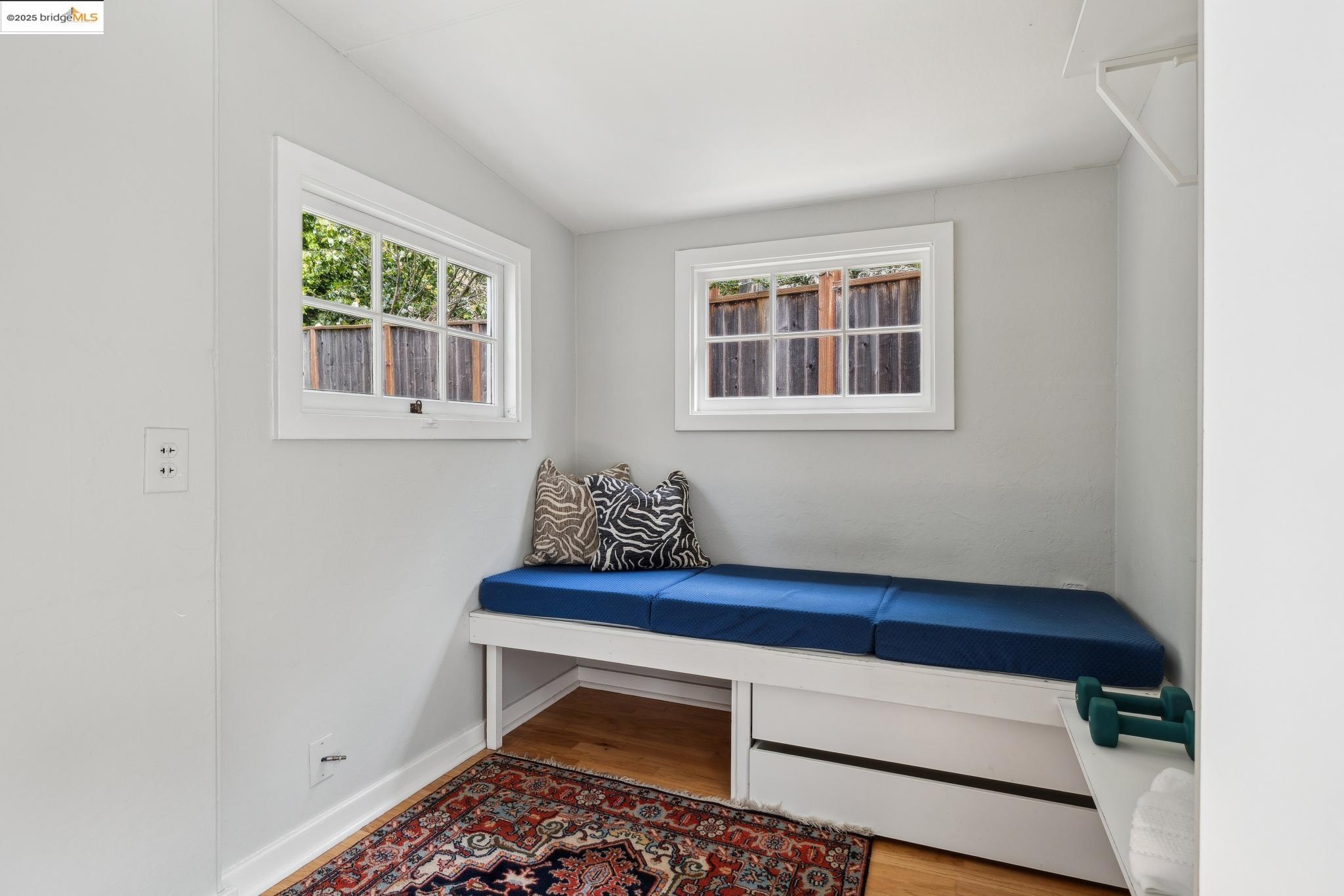 927 Santa Barbara Rd