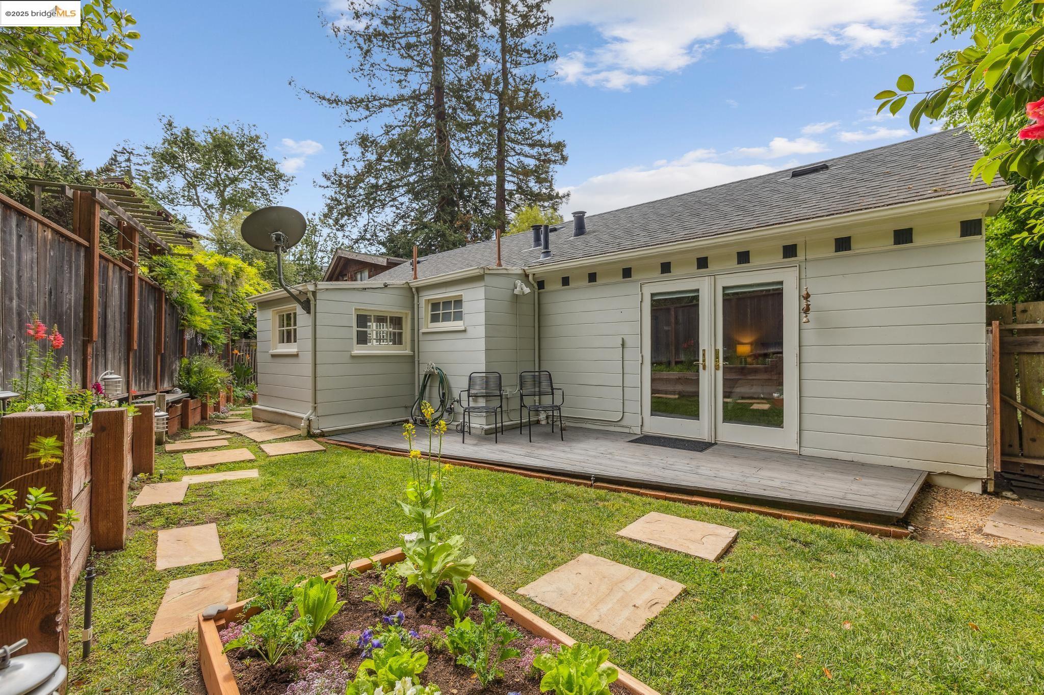 927 Santa Barbara Rd