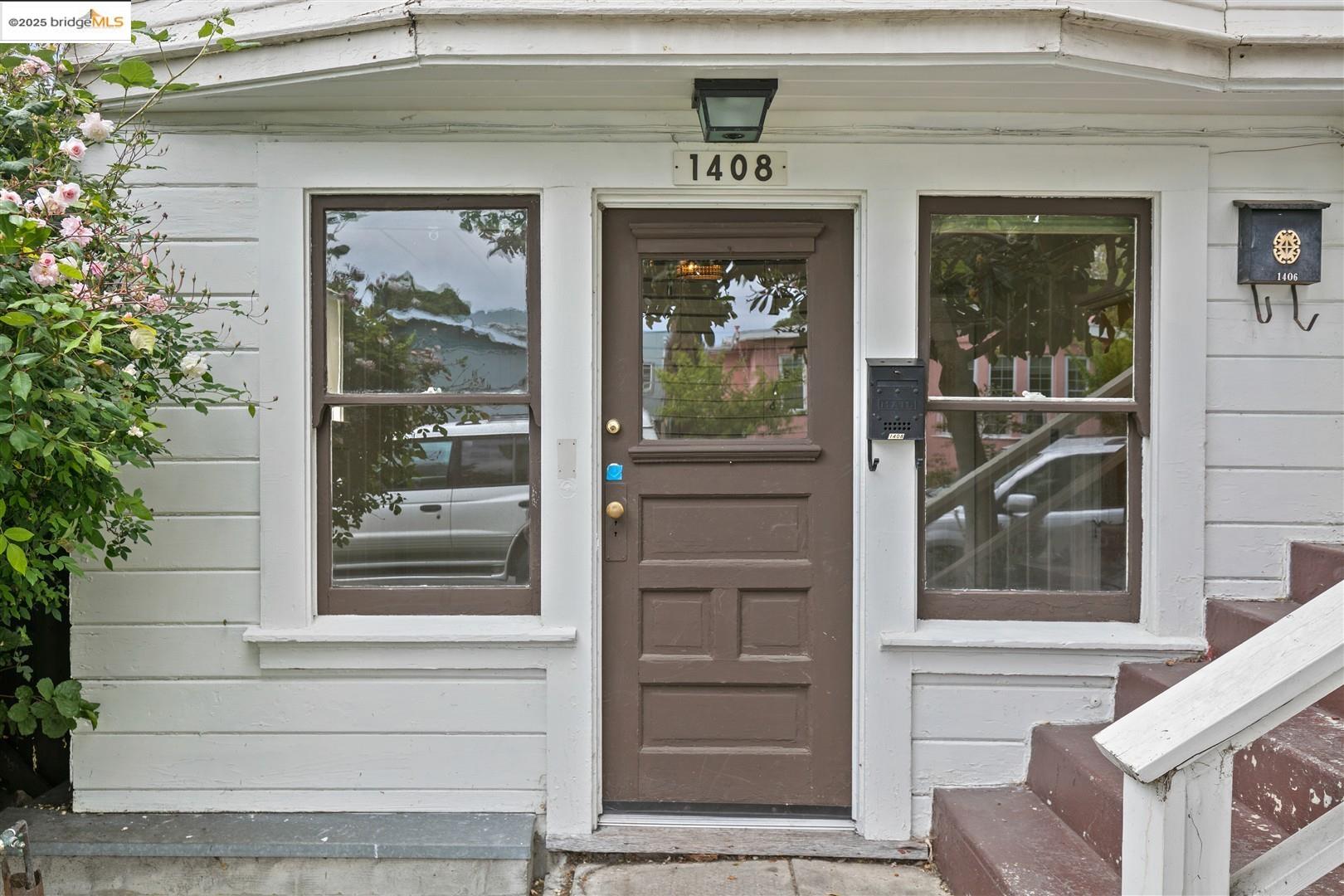1406 Kains Ave