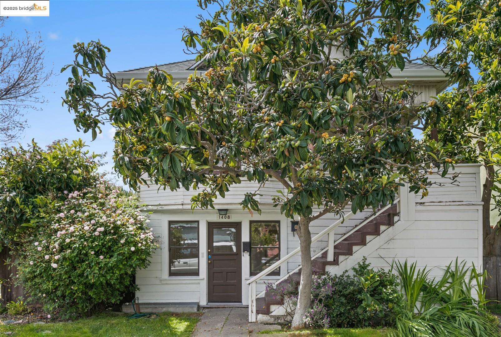 1406 Kains Ave