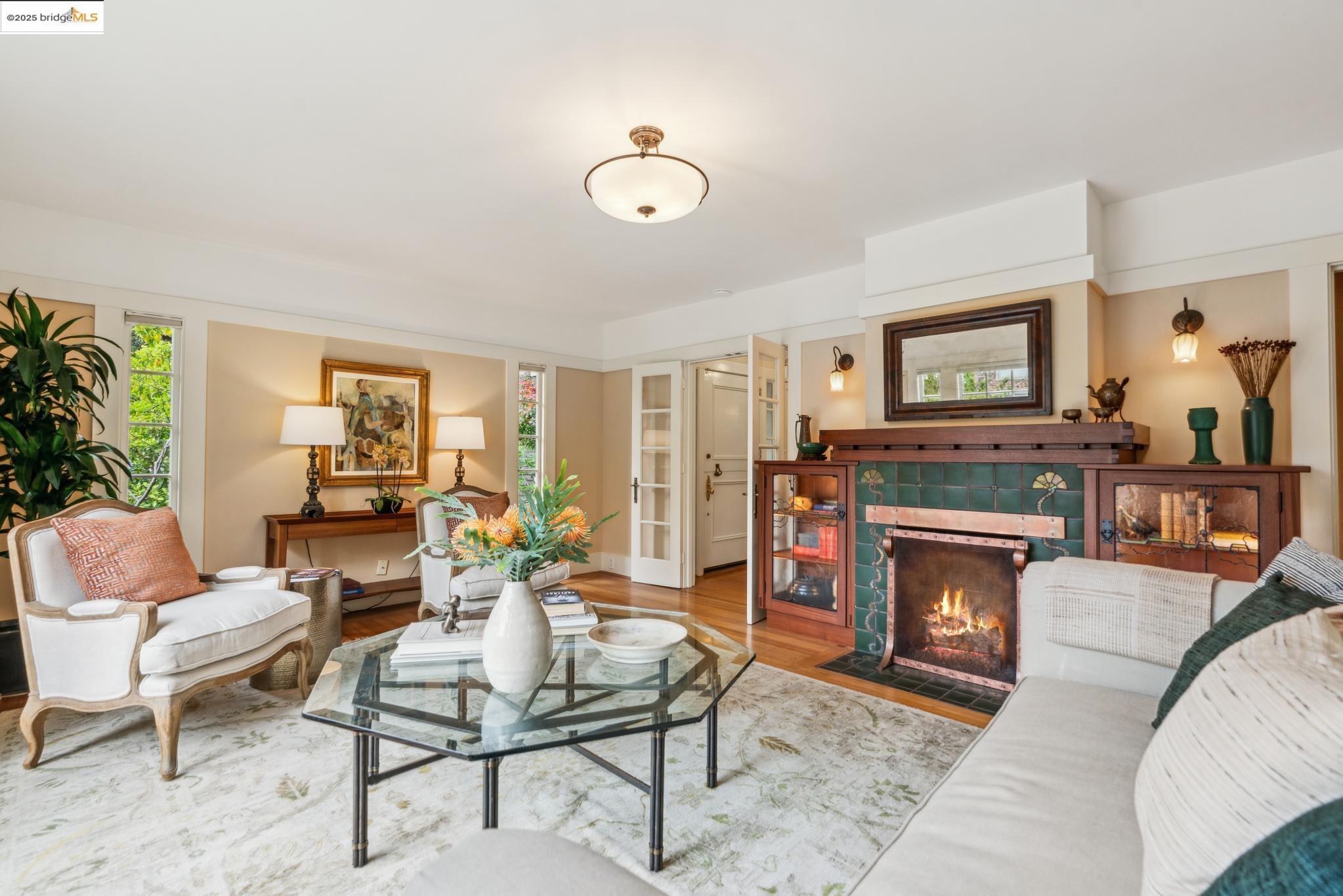 2815 Piedmont Ave