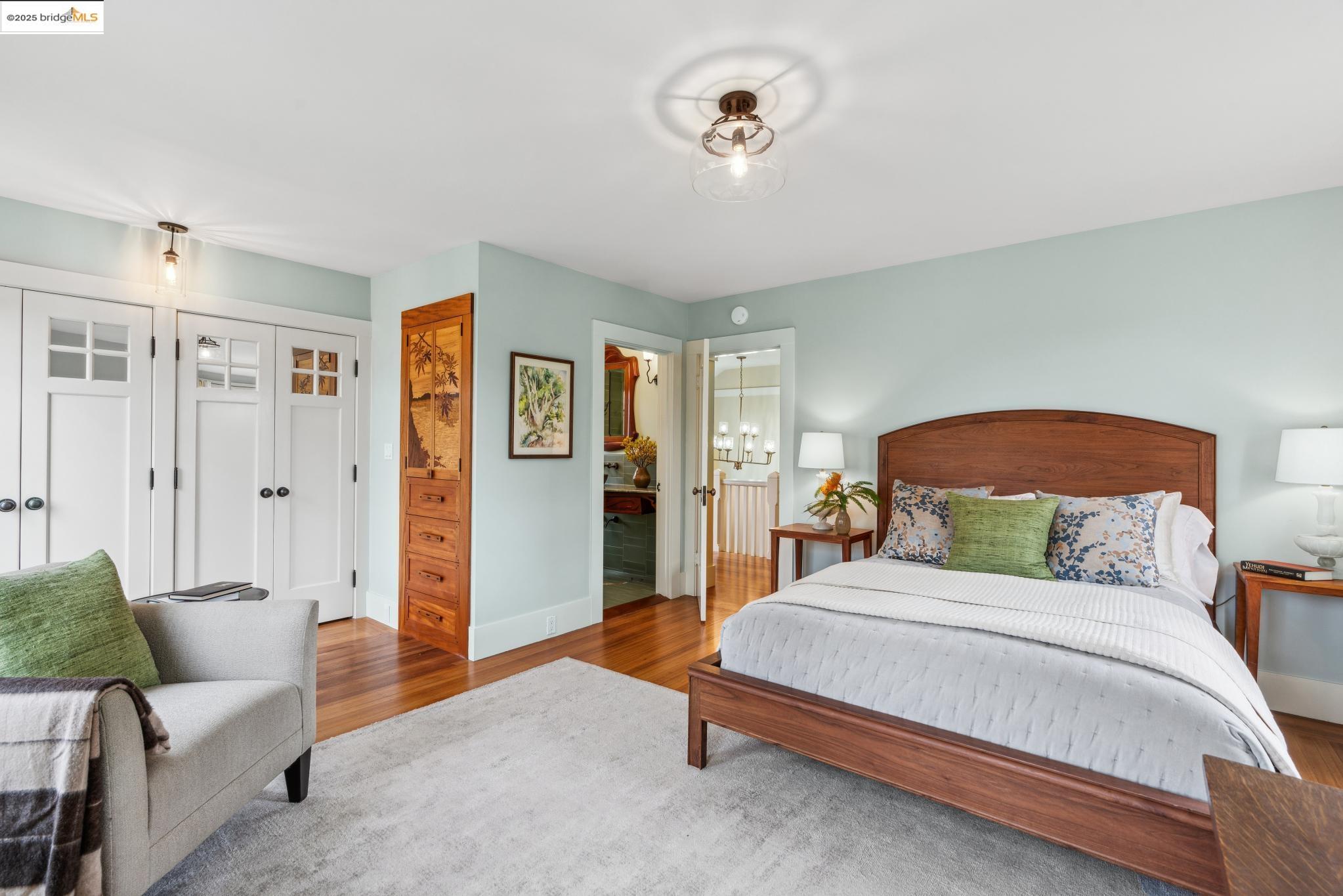 2815 Piedmont Ave