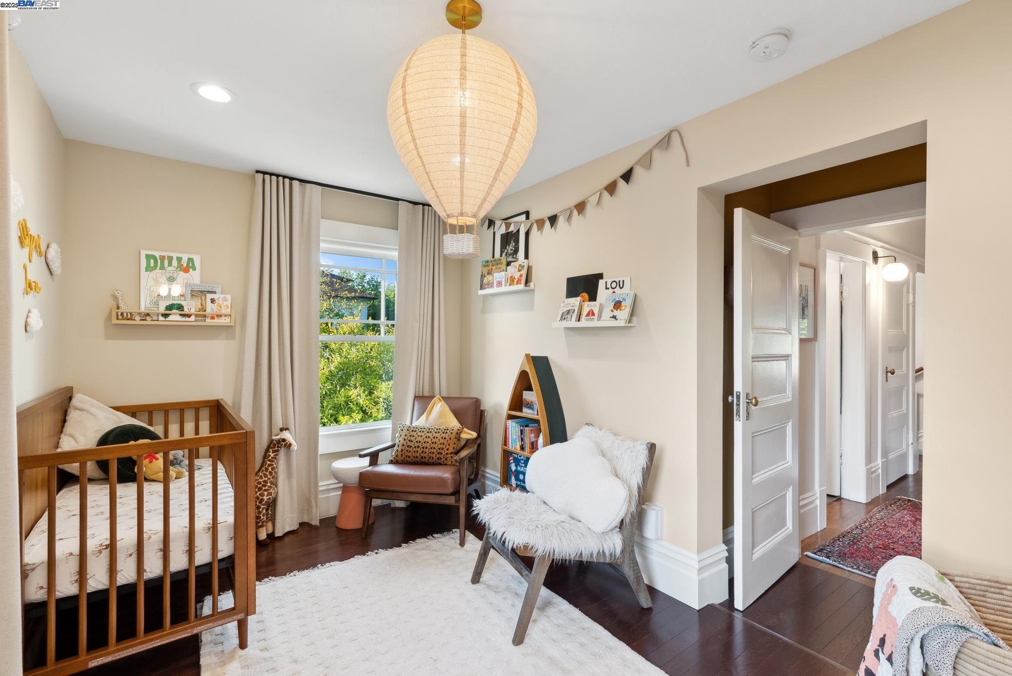 1325 Saint Charles St