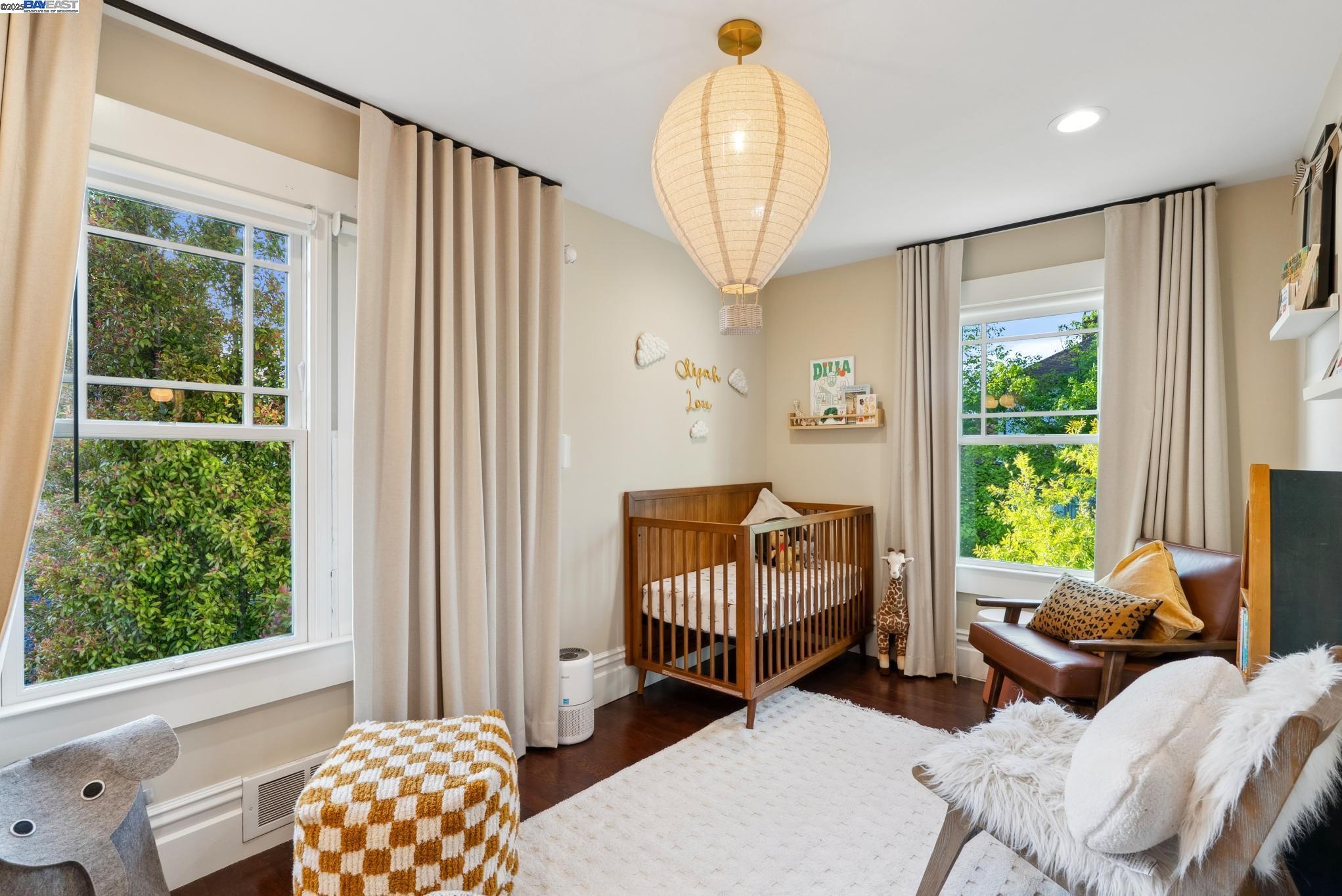 1325 Saint Charles St