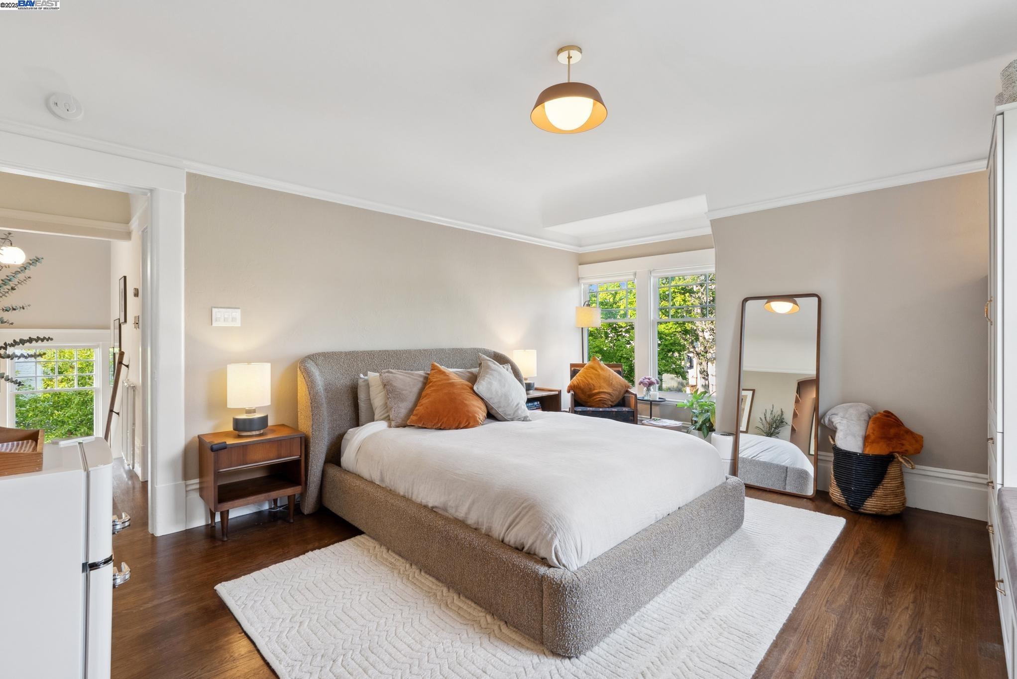 1325 Saint Charles St