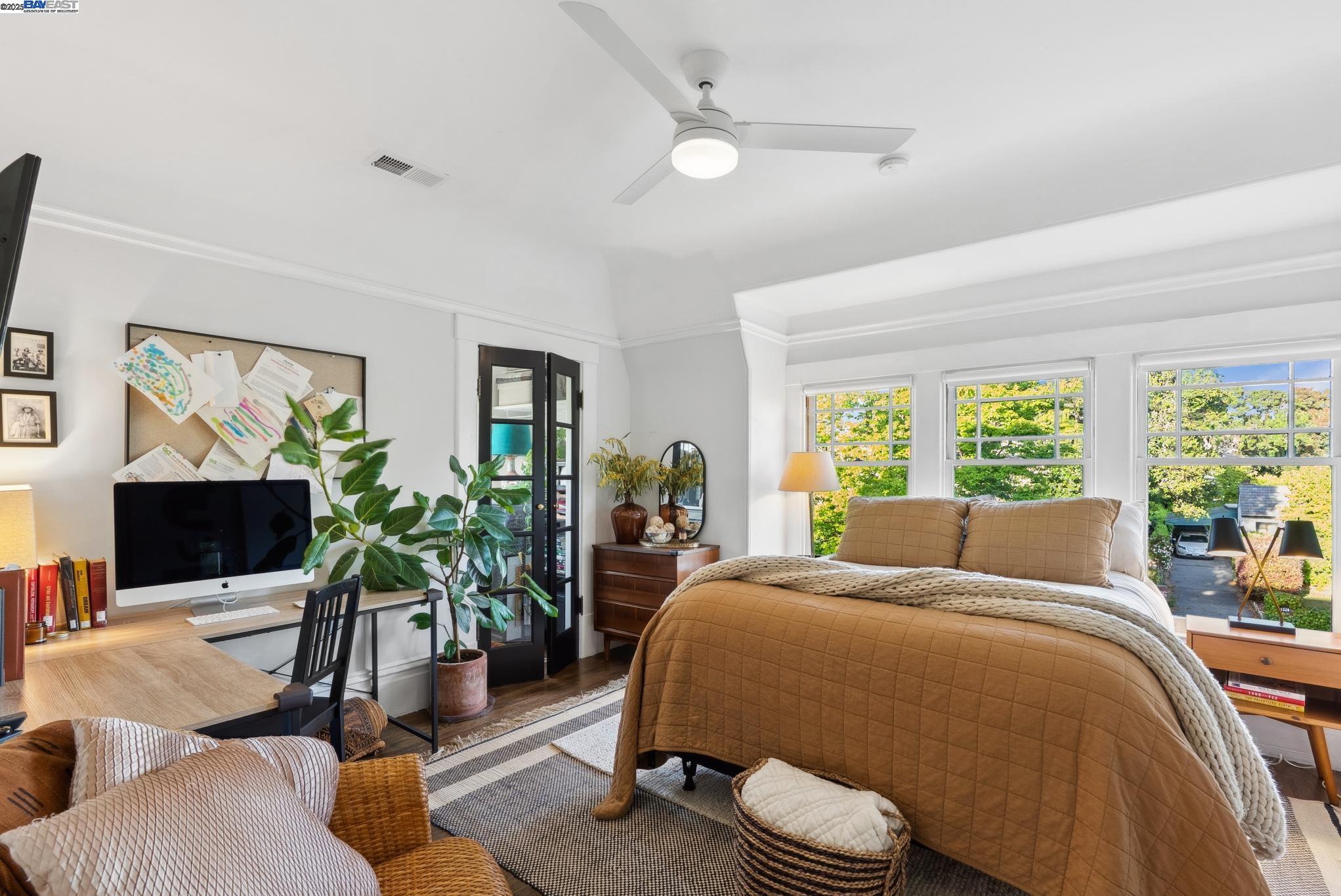 1325 Saint Charles St