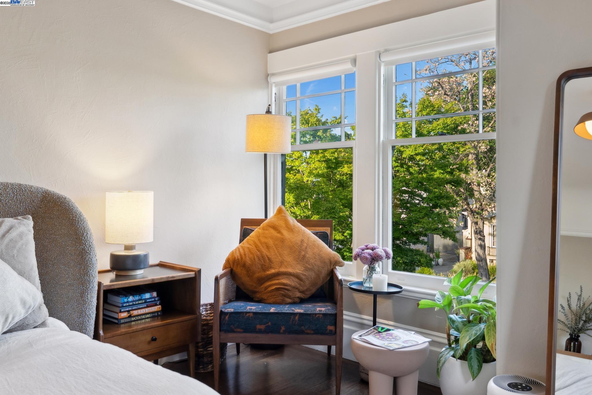 1325 Saint Charles St