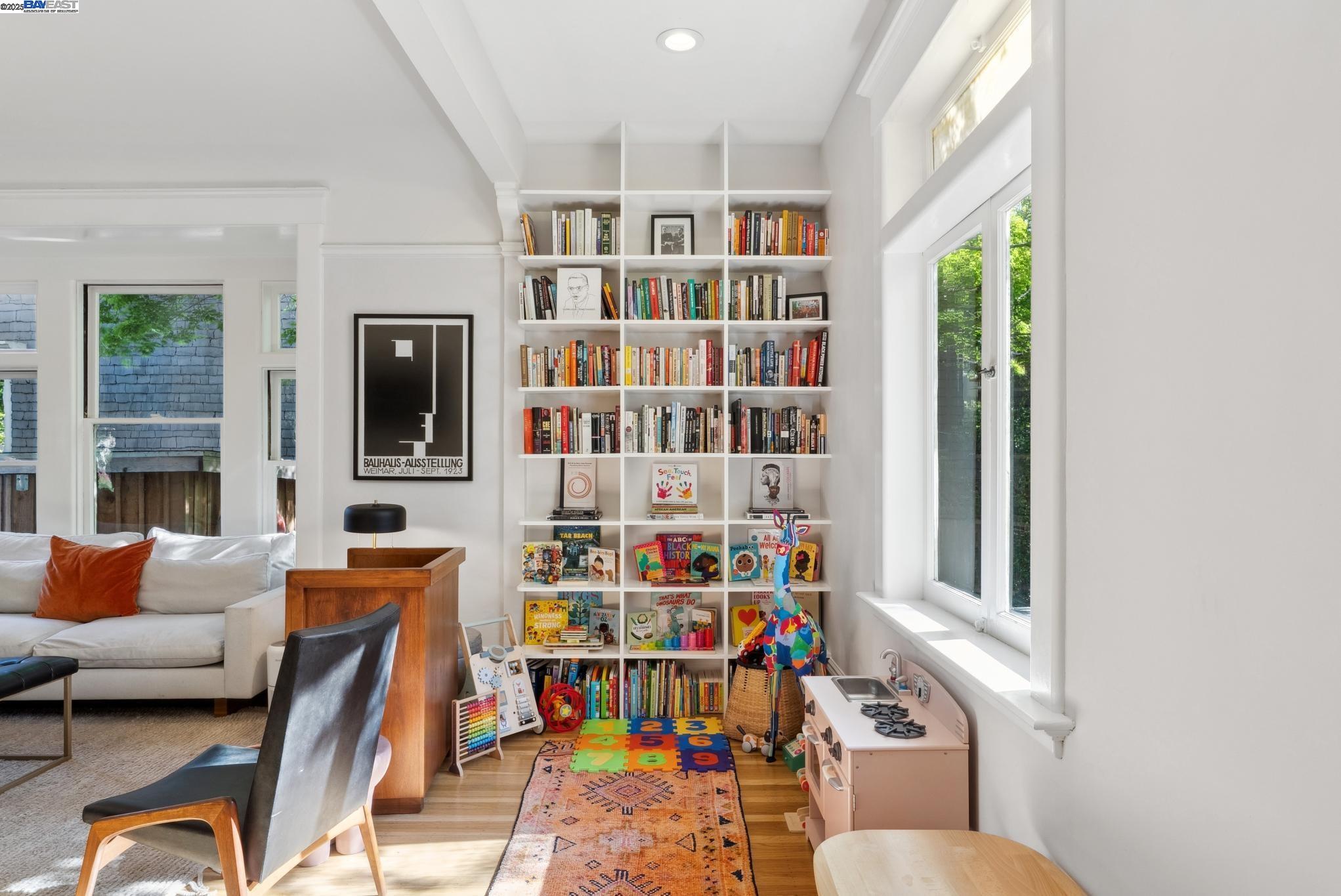 1325 Saint Charles St