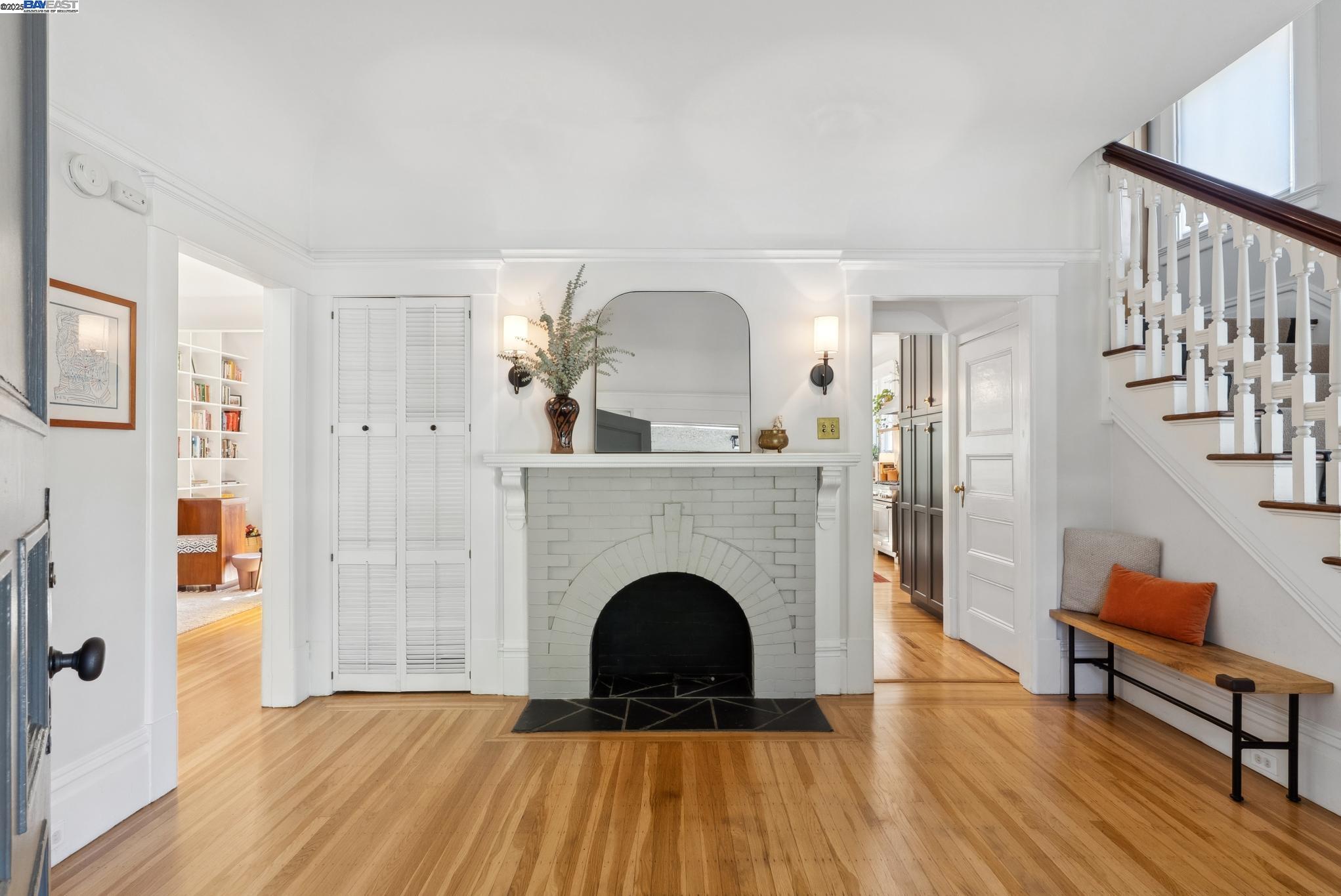 1325 Saint Charles St