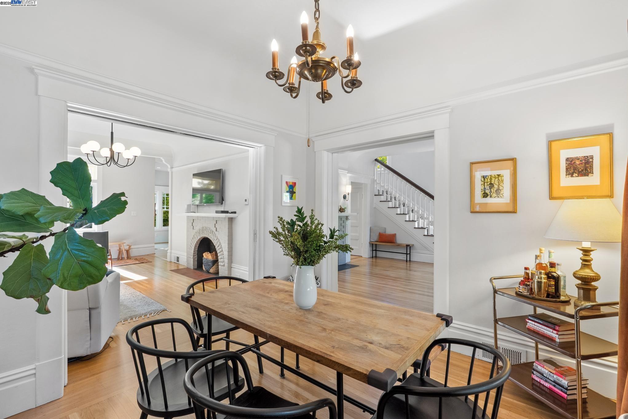 1325 Saint Charles St