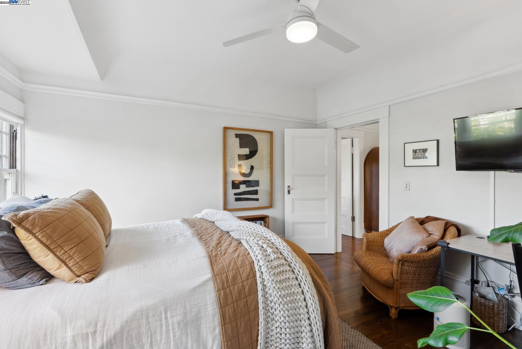 1325 Saint Charles St