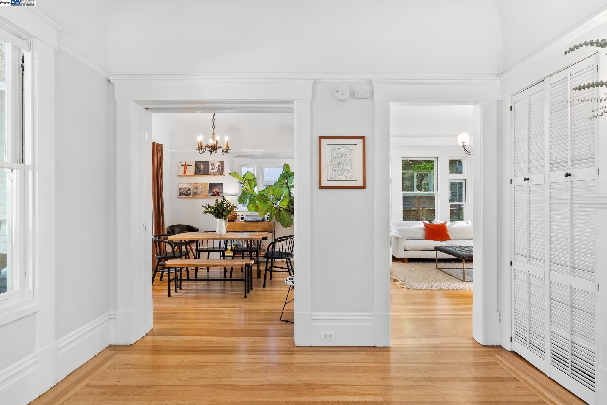 1325 Saint Charles St