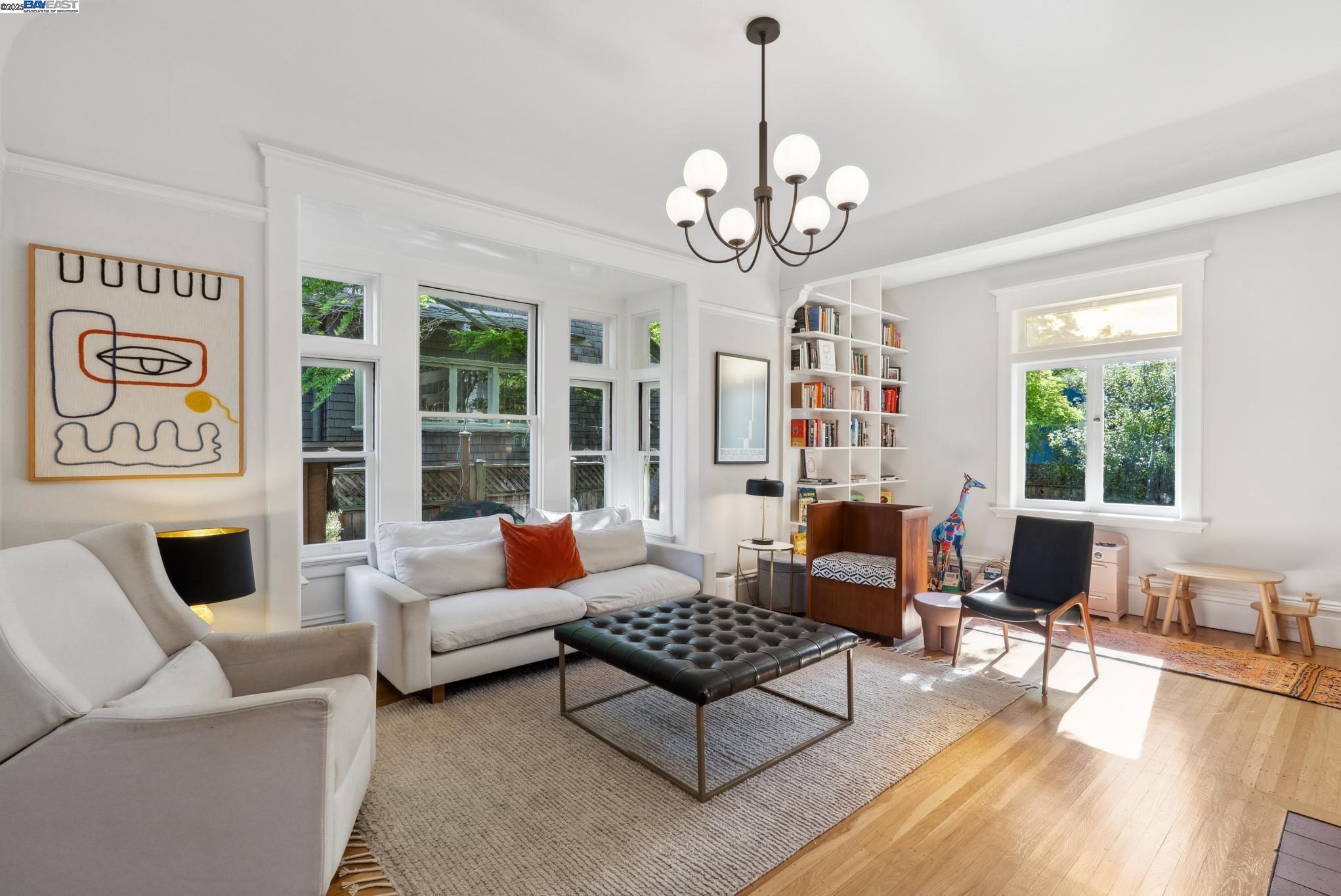 1325 Saint Charles St