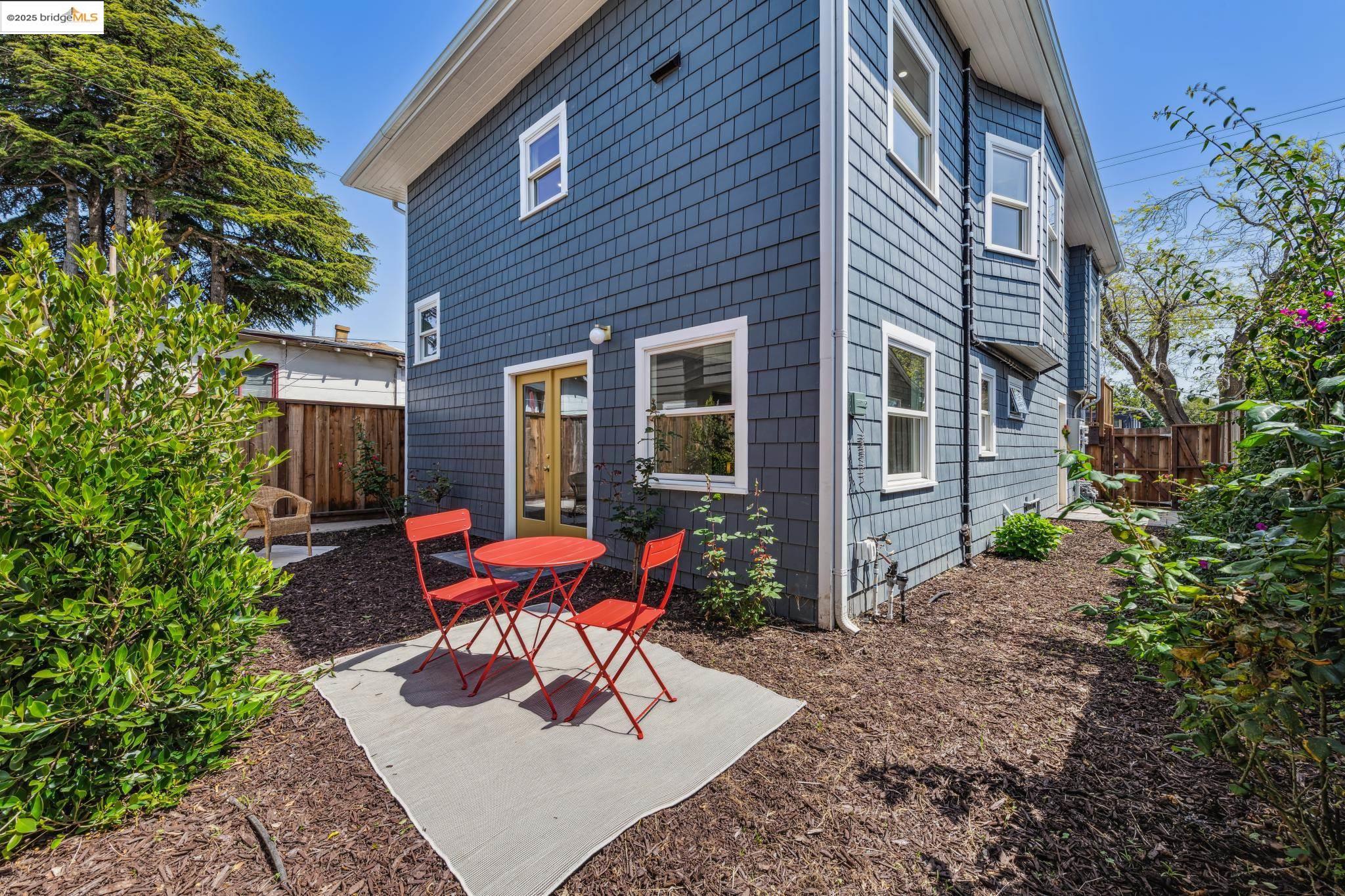 1341 Parker St # 1341