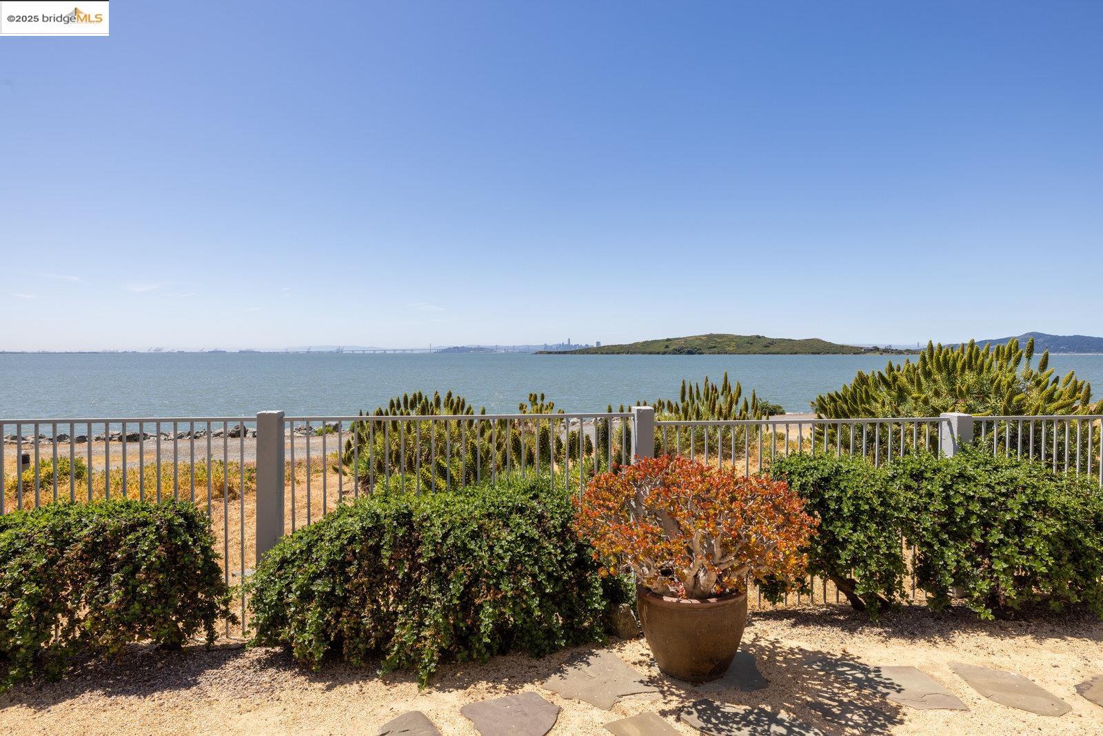 53 Harbor View Dr