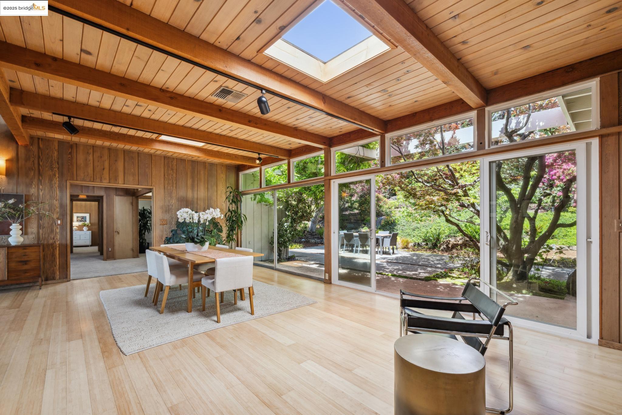 1 Garden Dr