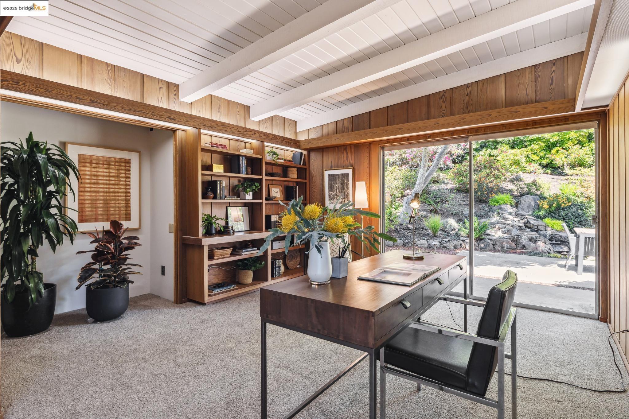 1 Garden Dr