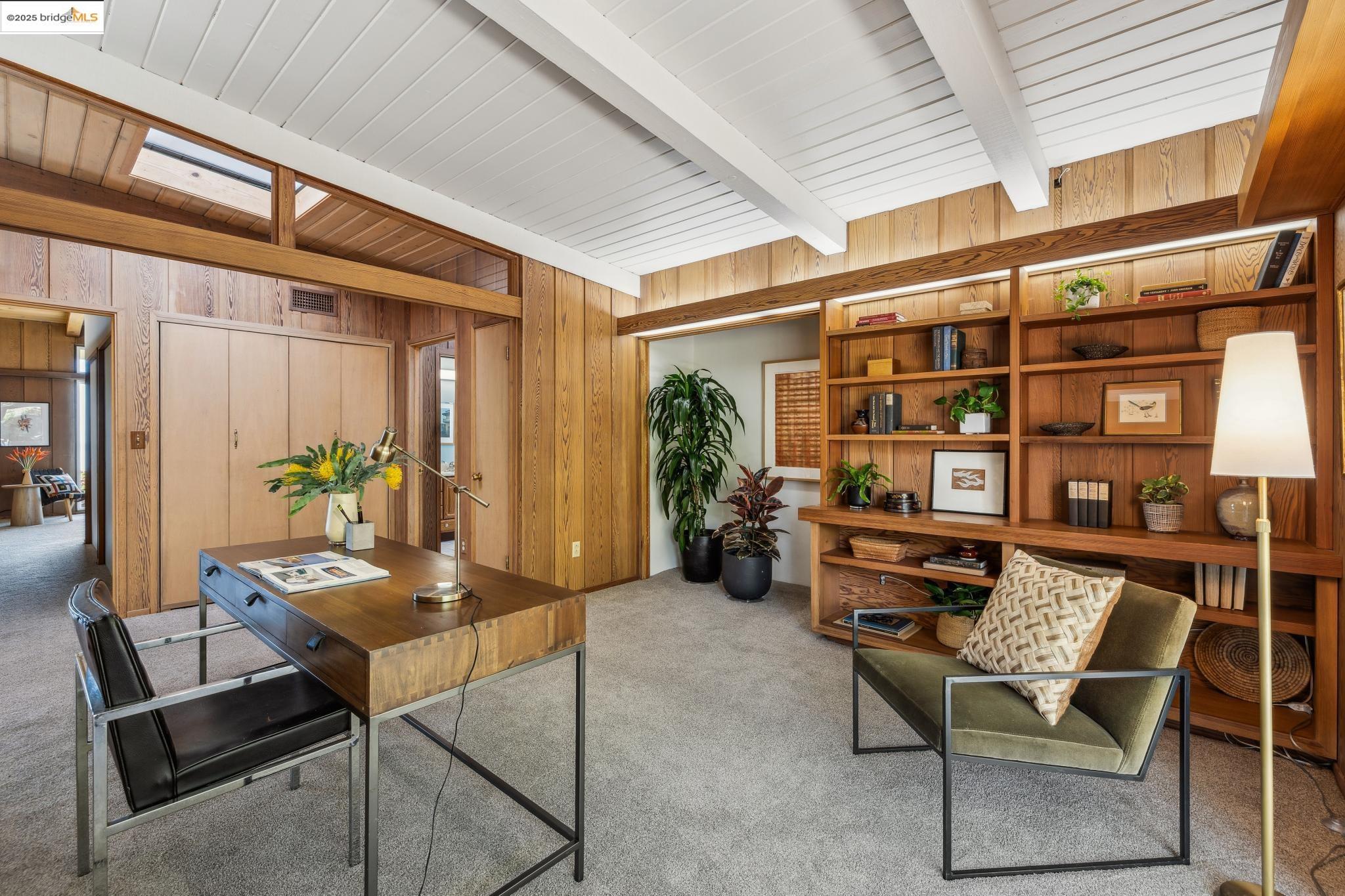 1 Garden Dr