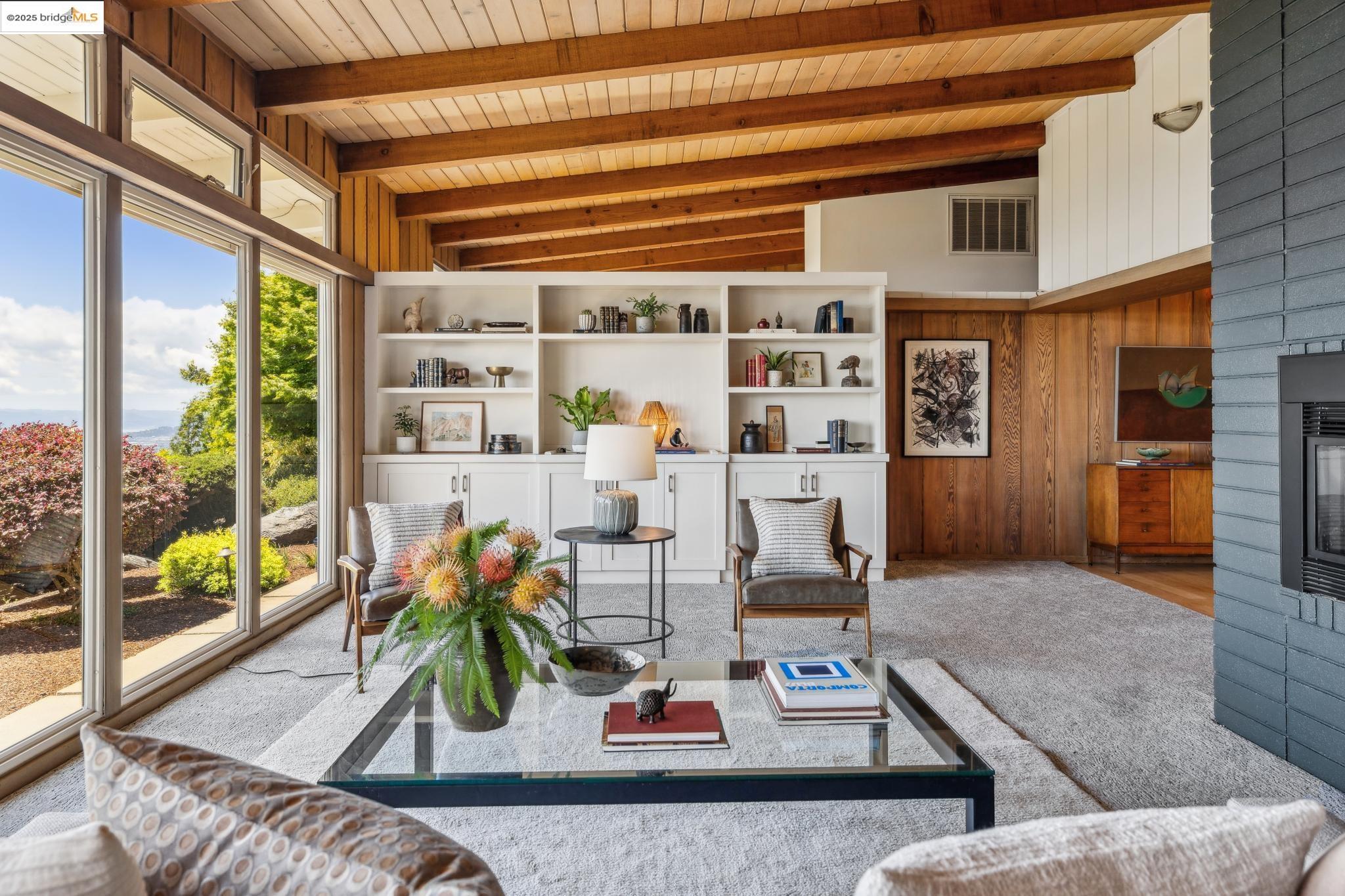 1 Garden Dr