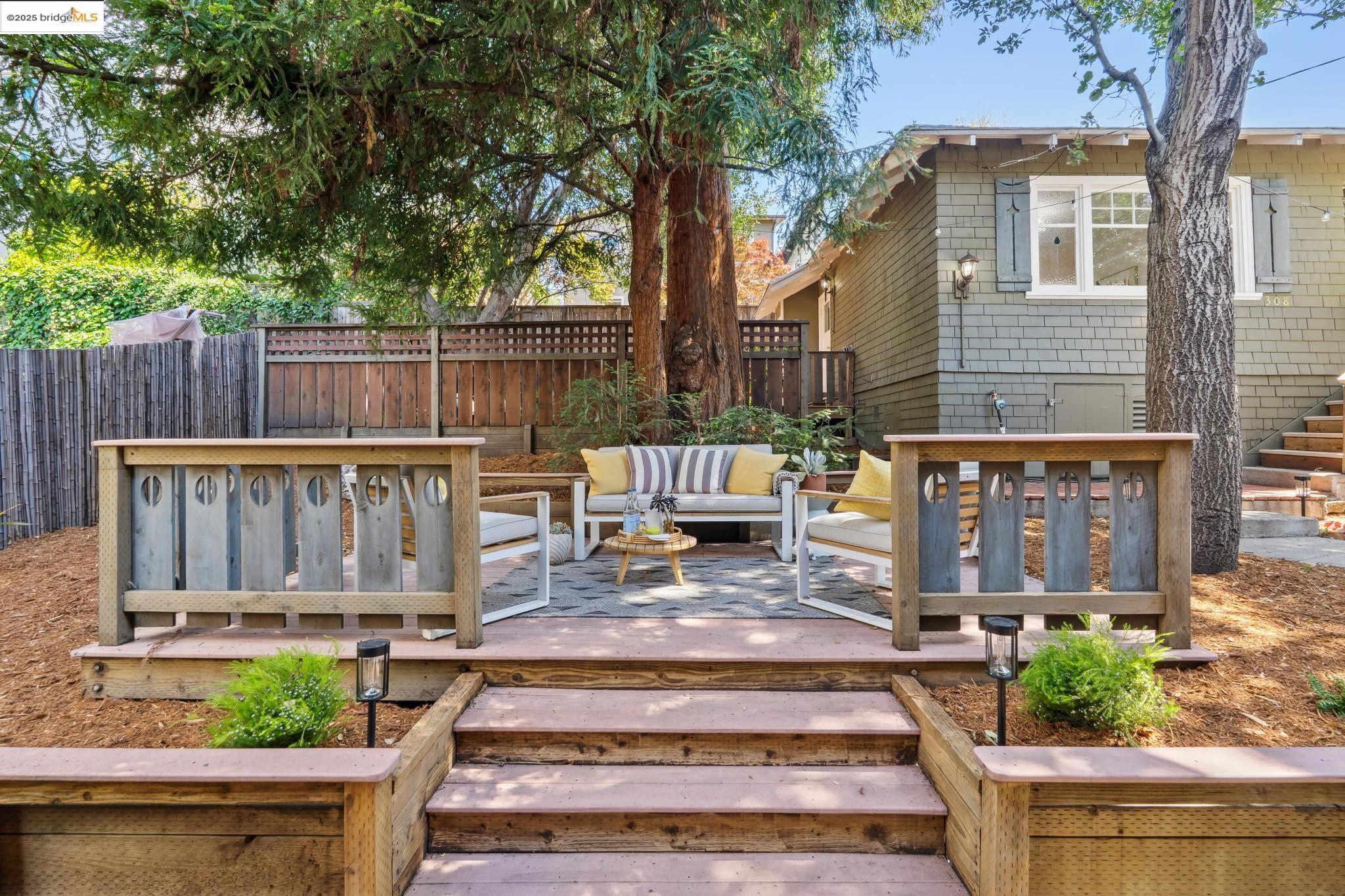 310 Oakland Ave