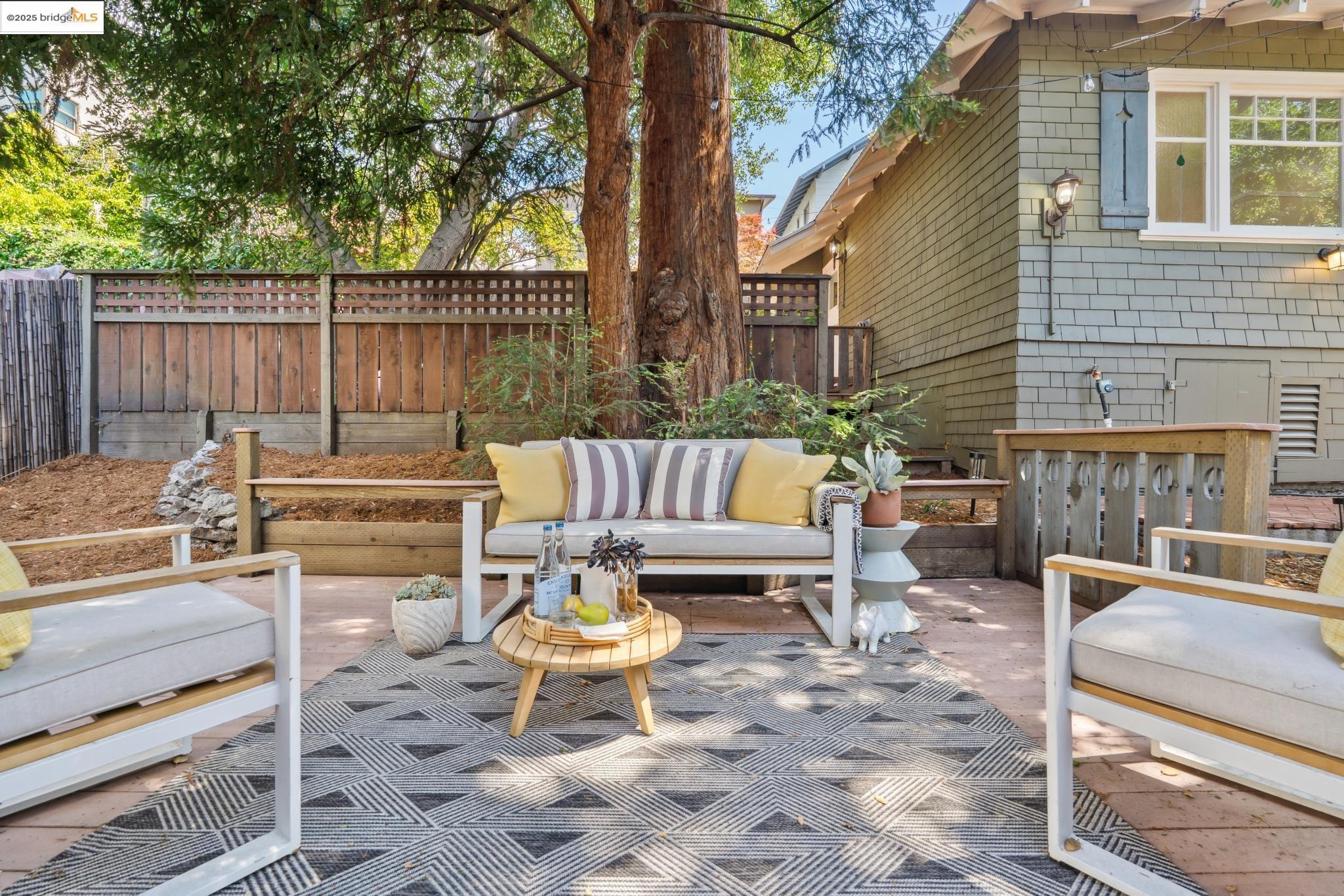 310 Oakland Ave