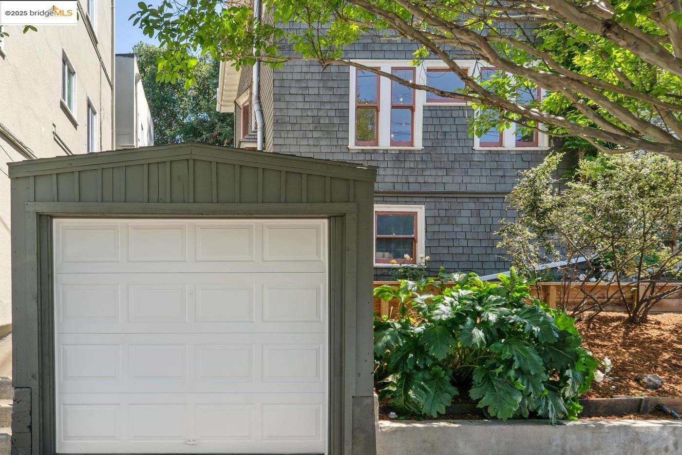 310 Oakland Ave