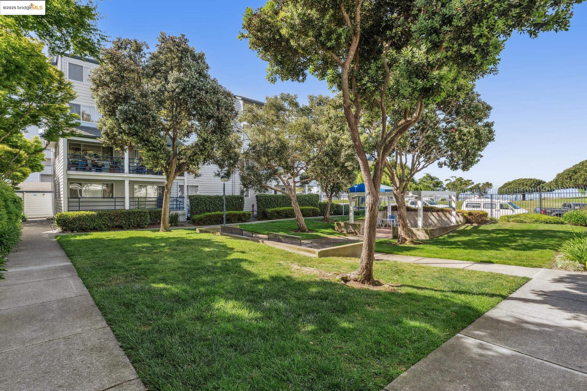 1207 Melville Square # 114