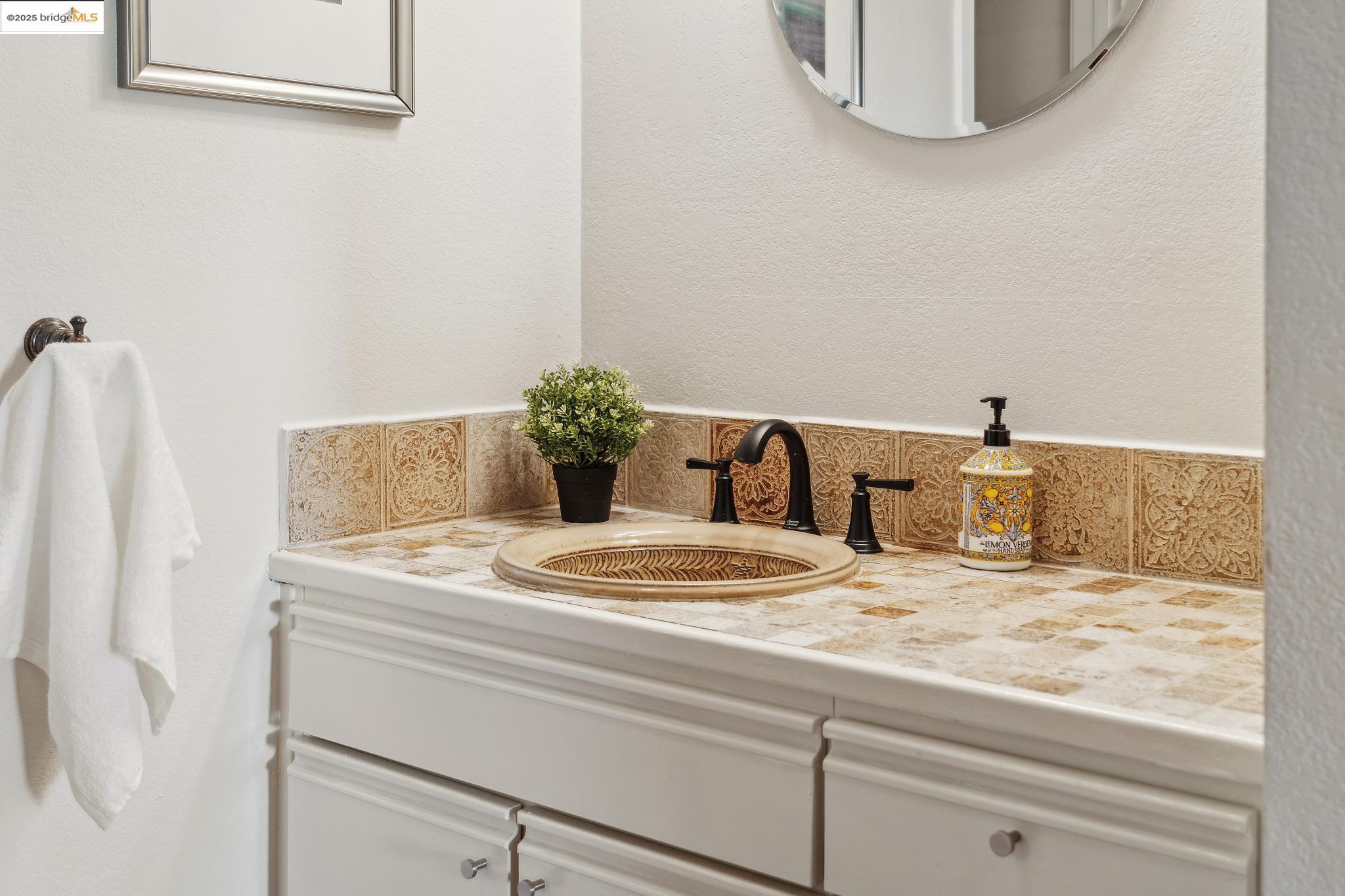 1207 Melville Square # 114