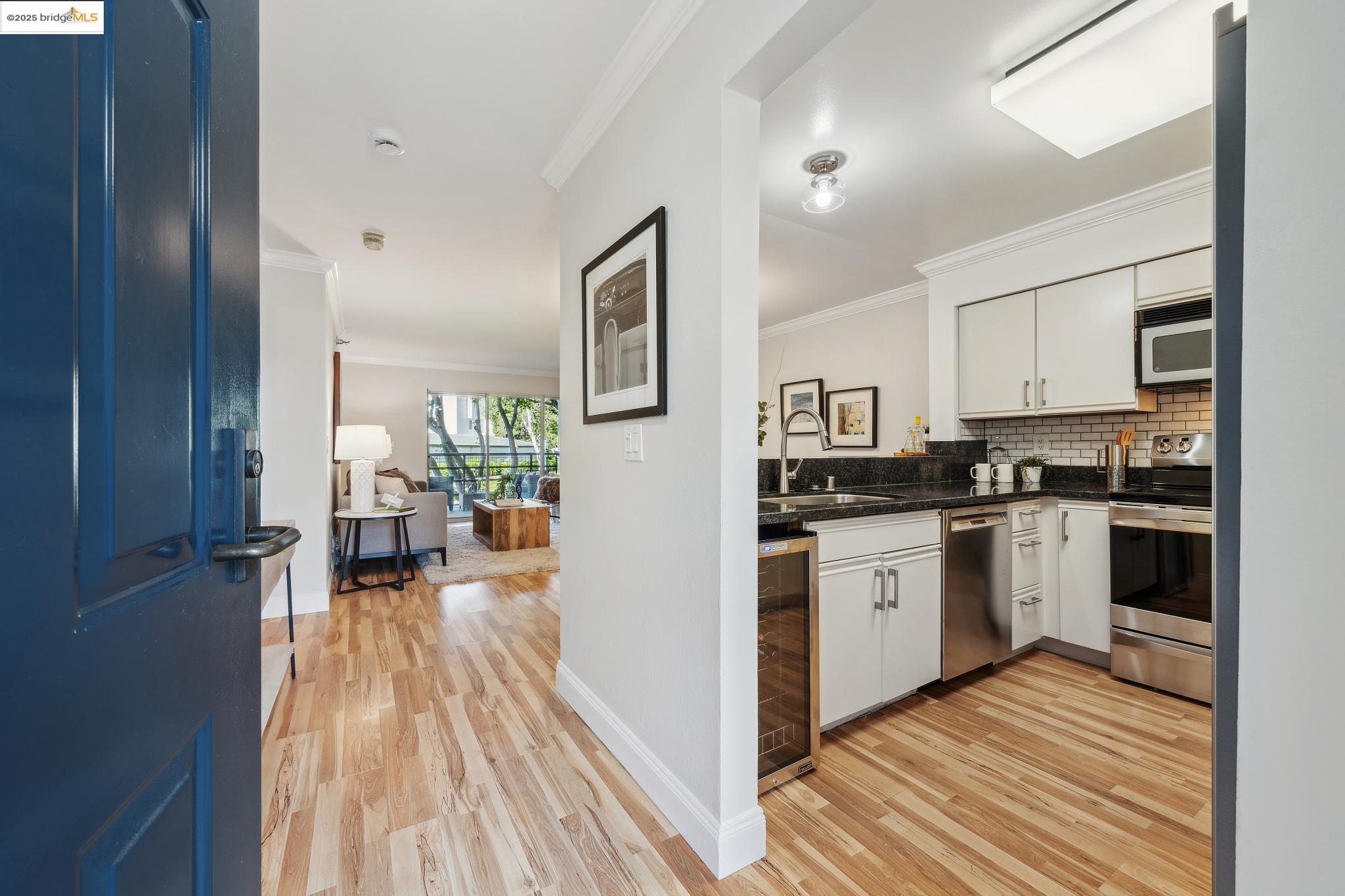 1207 Melville Square # 114