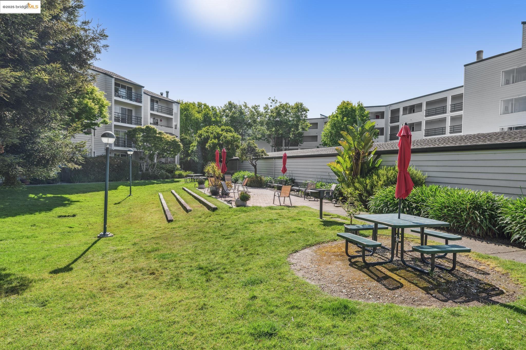 1207 Melville Square # 114