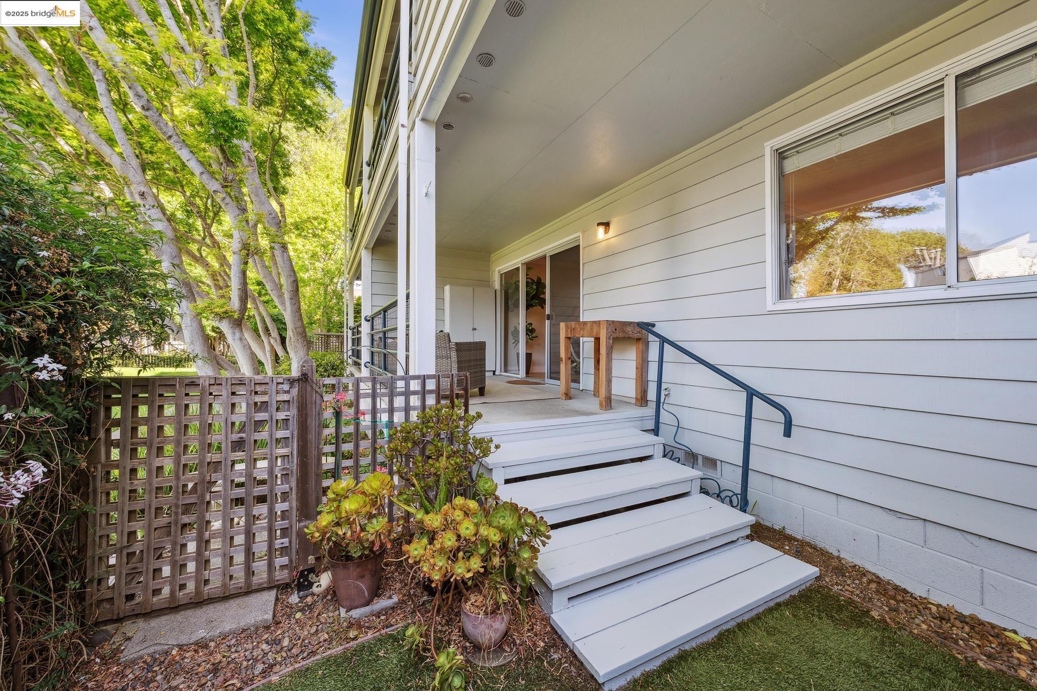 1207 Melville Square # 114