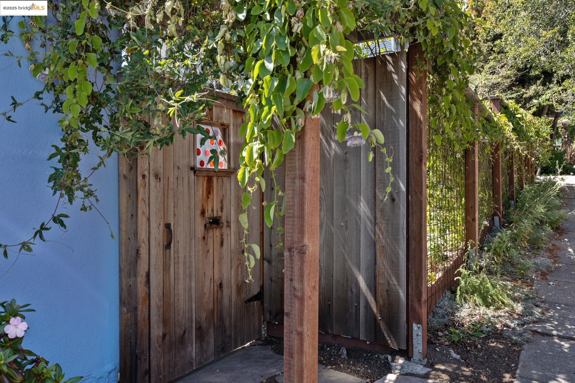 1218 Glen Ave