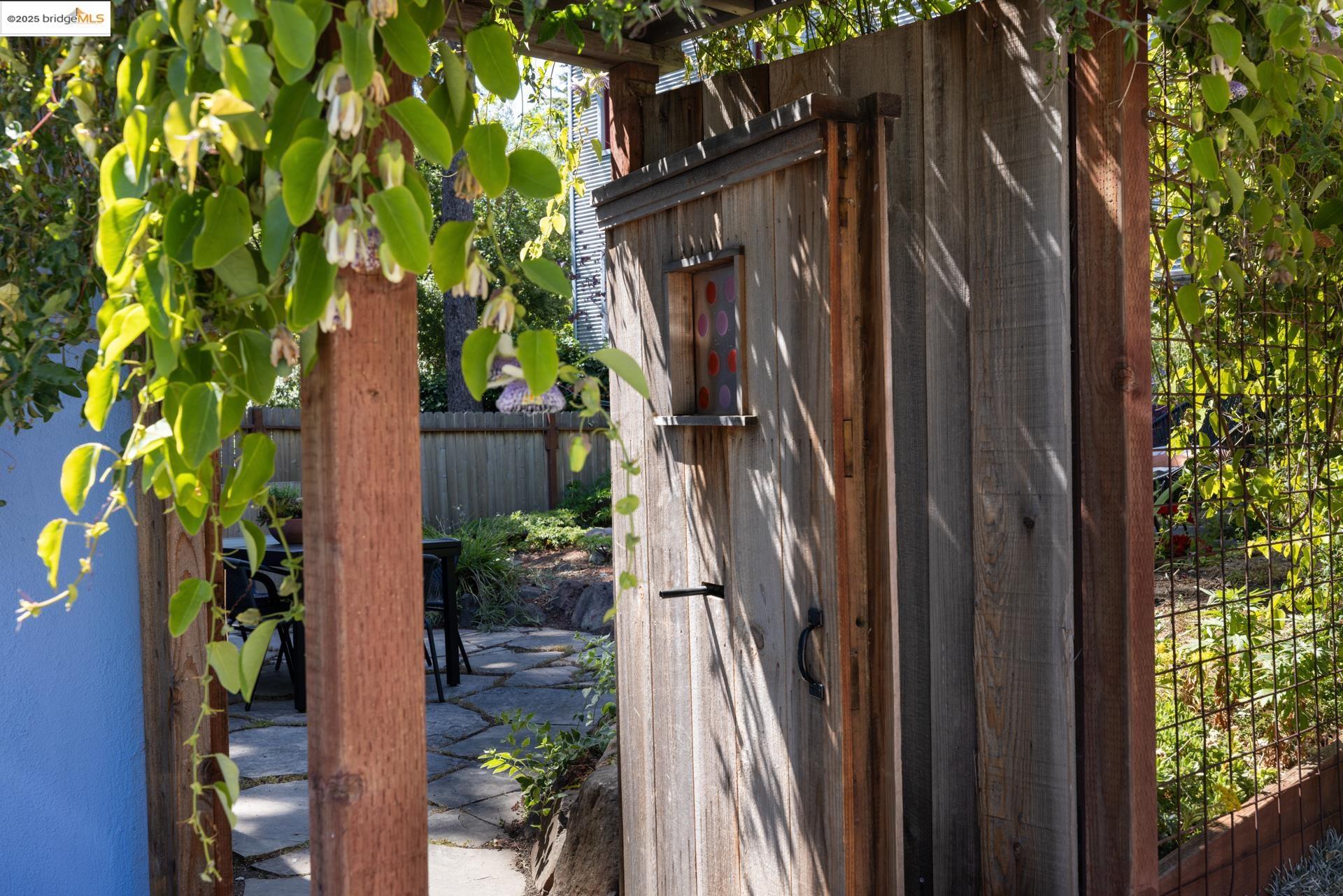 1218 Glen Ave