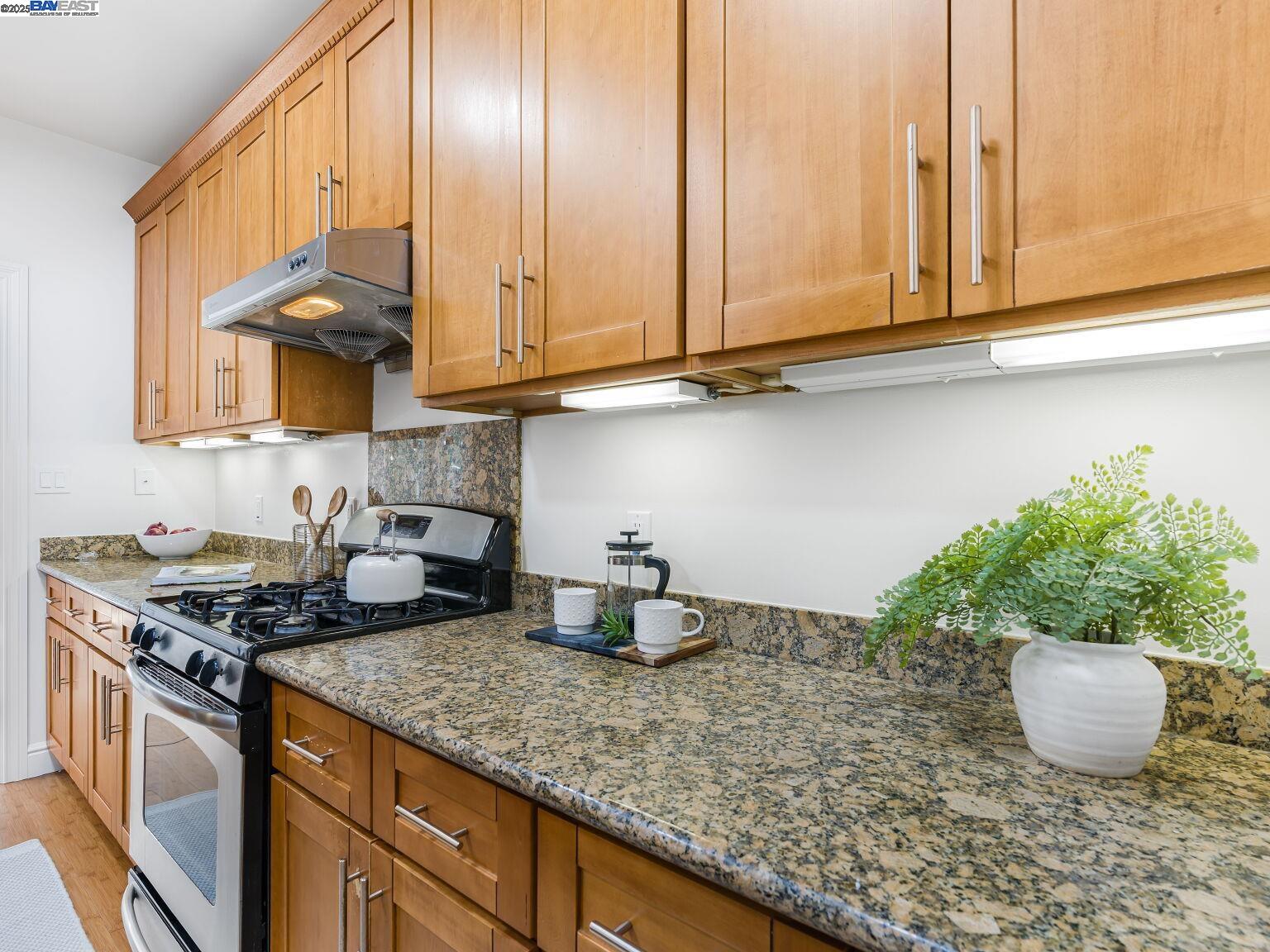 936 Kains Ave # 1