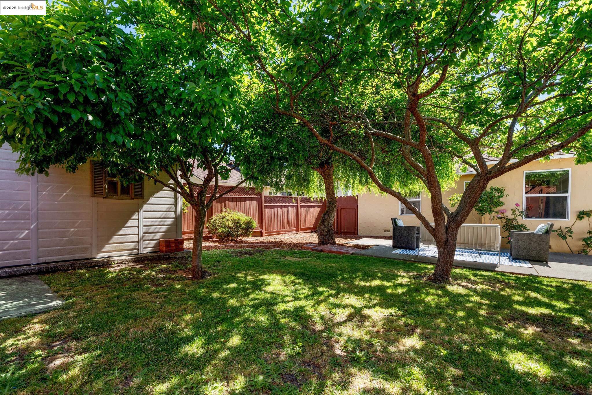 1835 Ralston Ave