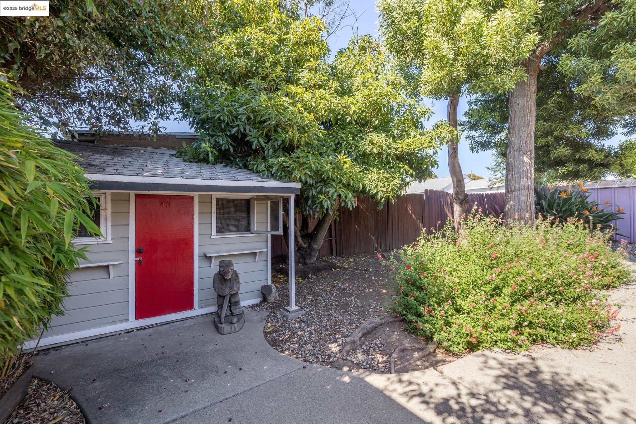 3439 Andrade Ave