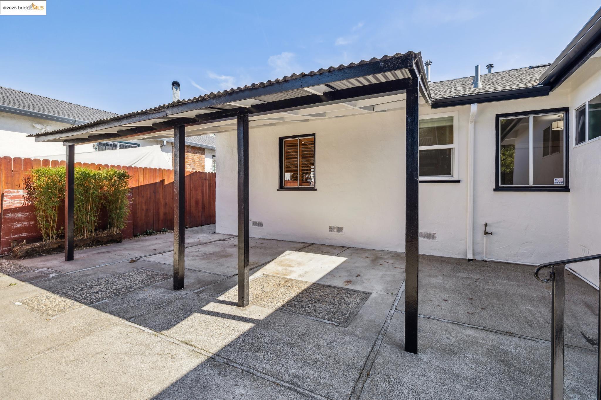 3439 Andrade Ave