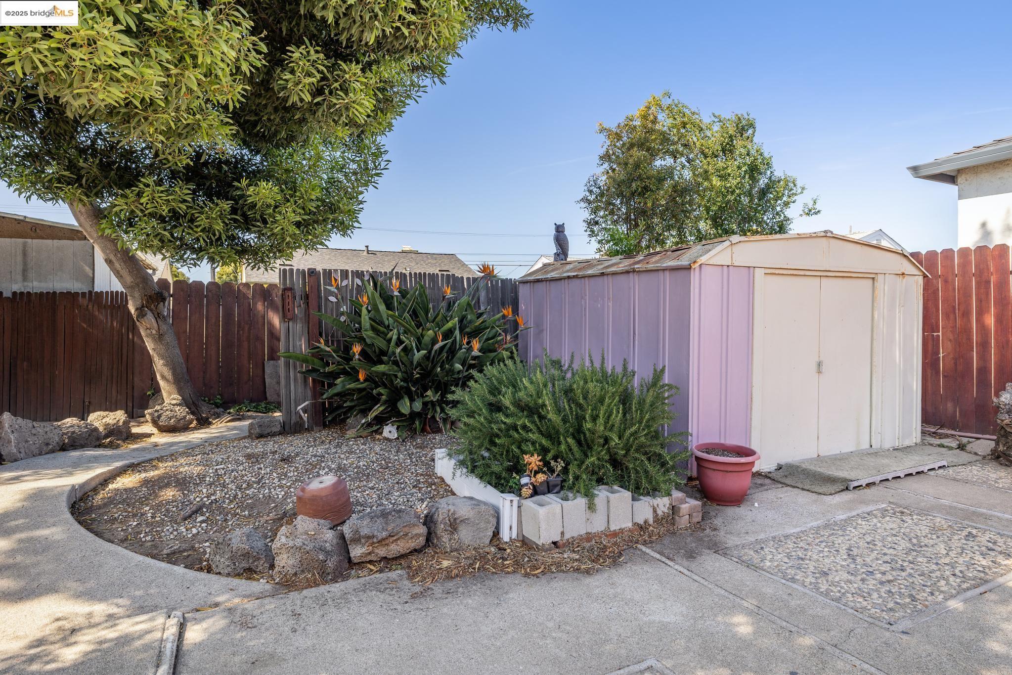 3439 Andrade Ave